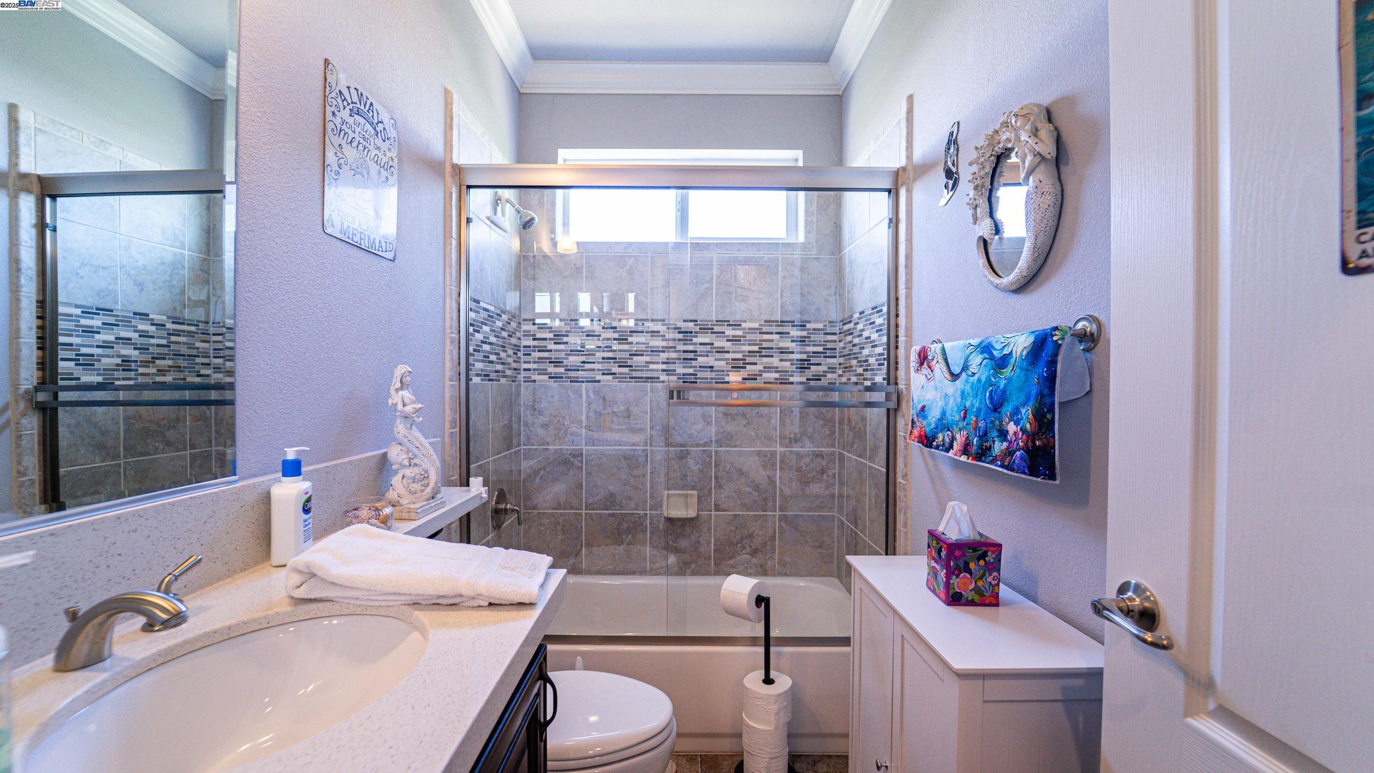222 Hula Circle # 222, Union City, California 94587, 3 Bedrooms Bedrooms, 5 Rooms Rooms,2 BathroomsBathrooms,Manufactured In Park,For Sale,222 Hula Circle # 222,41096682