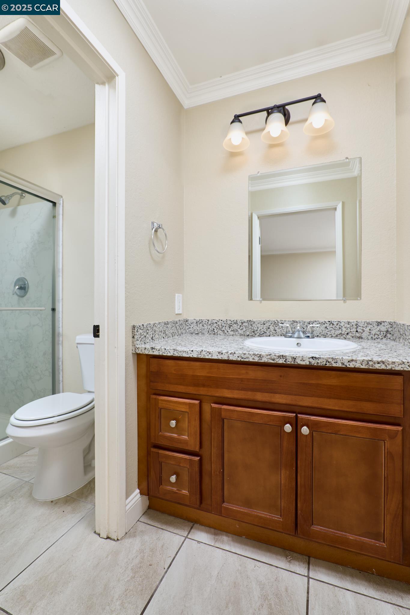 Detail Gallery Image 14 of 25 For 256 Brazil Ct, Oakley,  CA 94561 - 2 Beds | 2/1 Baths
