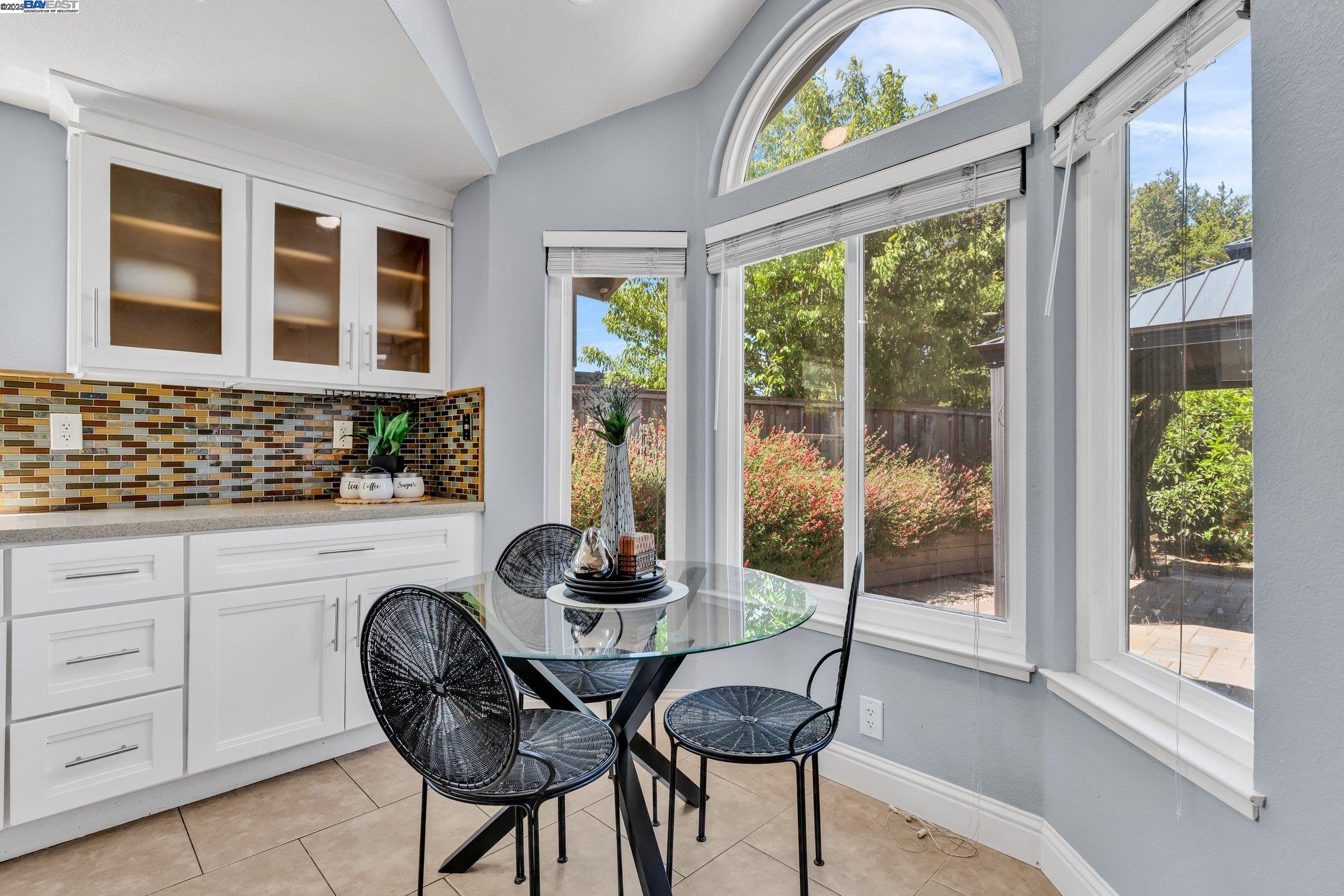 2298 Pheasant Dr, Hercules, California 94547, 3 Bedrooms Bedrooms, 8 Rooms Rooms,2 BathroomsBathrooms,Residential,For Sale,2298 Pheasant Dr,41096684