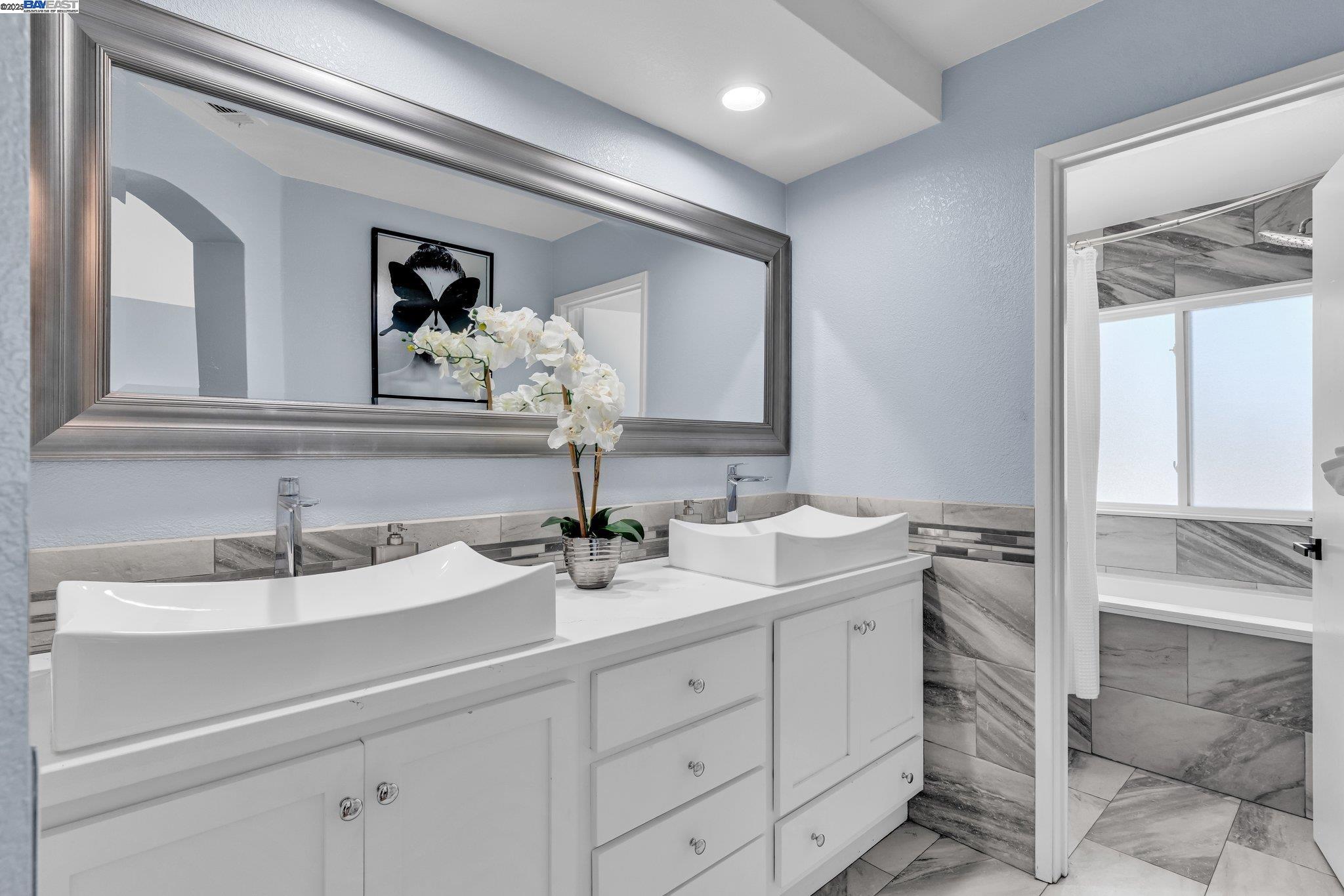 2298 Pheasant Dr, Hercules, California 94547, 3 Bedrooms Bedrooms, 8 Rooms Rooms,2 BathroomsBathrooms,Residential,For Sale,2298 Pheasant Dr,41096684