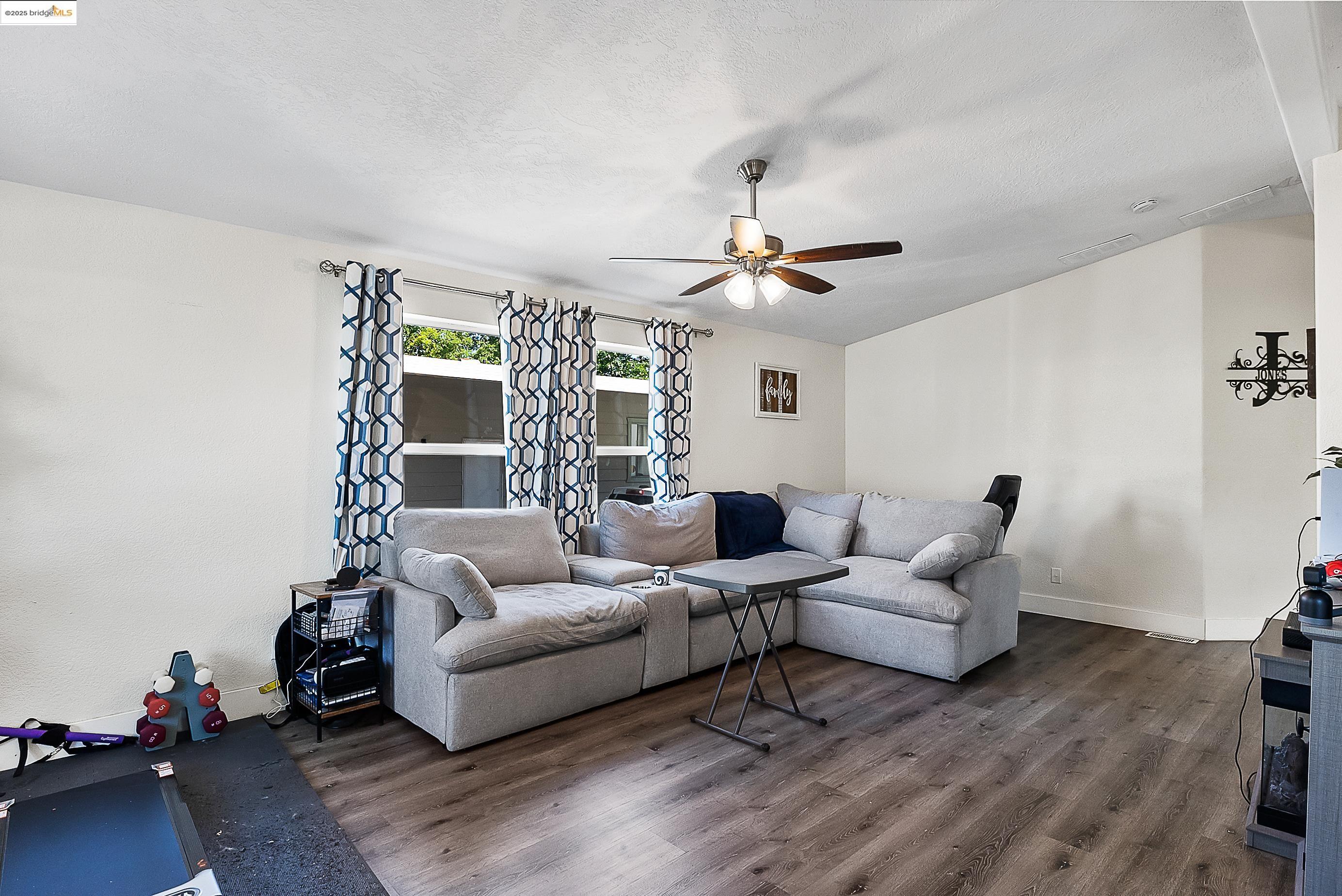 4202 Ticonderoga Ln, North Highlands, California 95660, 3 Bedrooms Bedrooms, 6 Rooms Rooms,2 BathroomsBathrooms,Manufactured In Park,For Sale,4202 Ticonderoga Ln,41096685