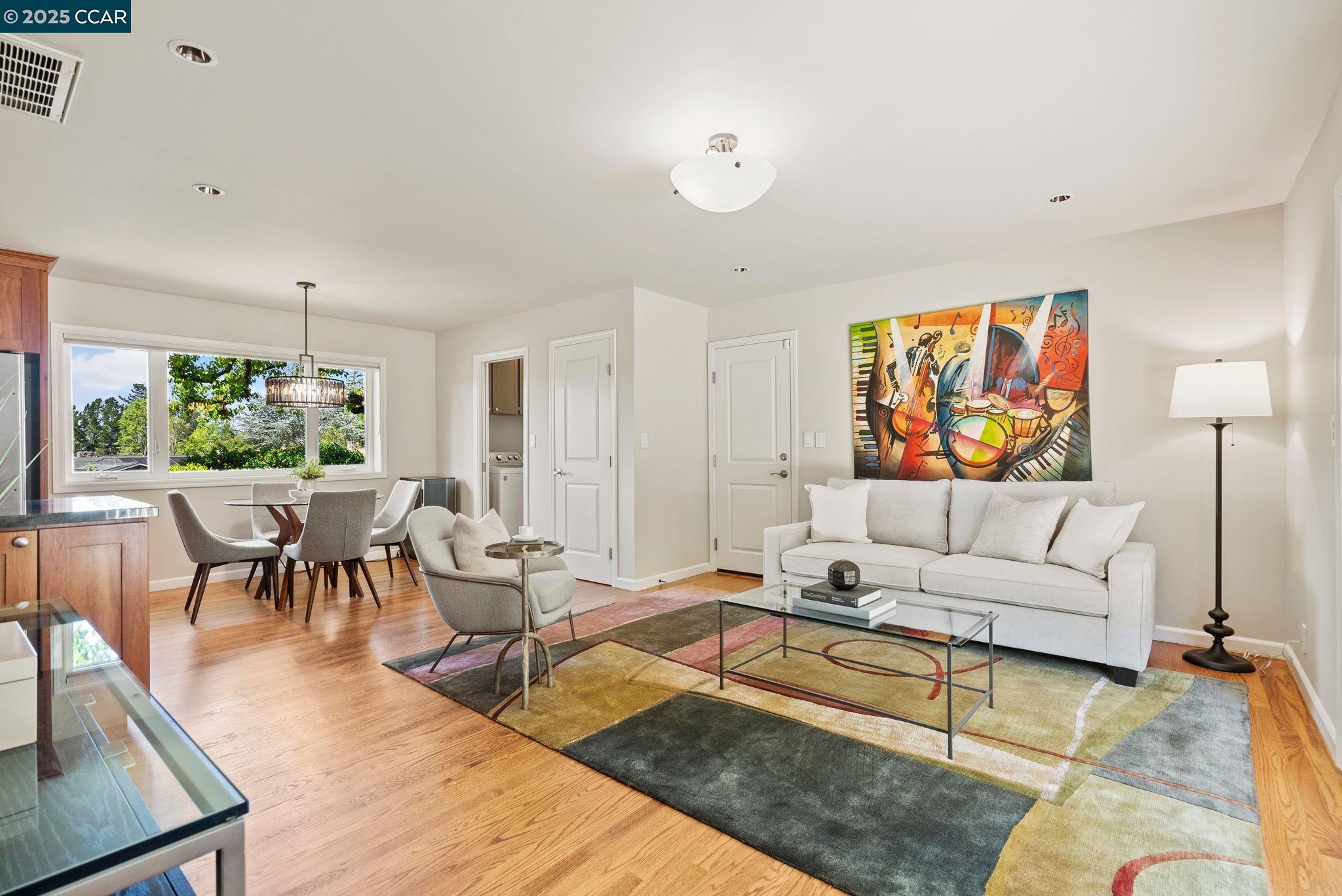 Detail Gallery Image 7 of 22 For 1902 Joseph Dr, Moraga,  CA 94556 - 4 Beds | 2/1 Baths