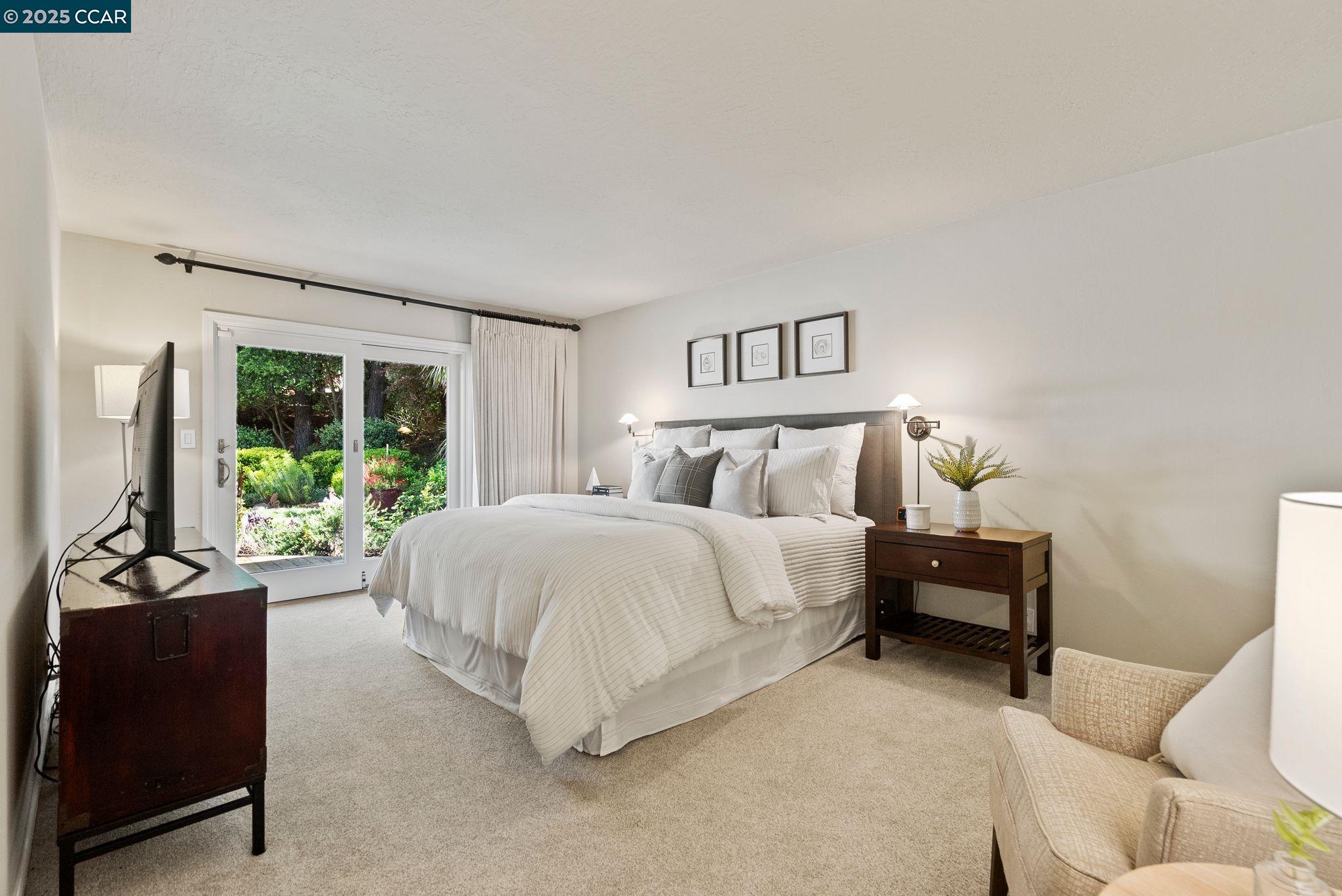 Detail Gallery Image 9 of 22 For 1902 Joseph Dr, Moraga,  CA 94556 - 4 Beds | 2/1 Baths
