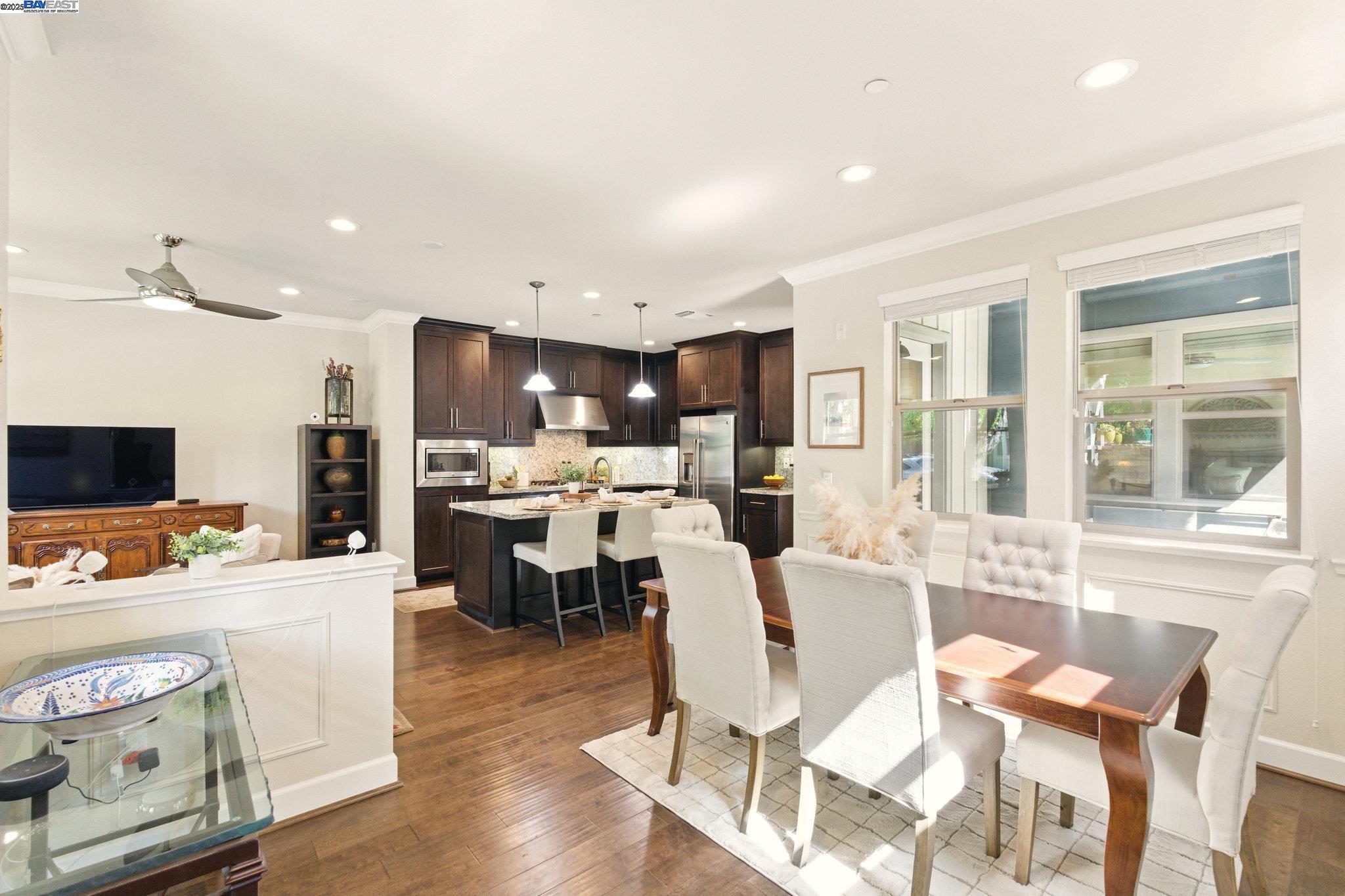 Detail Gallery Image 4 of 51 For 538 Sandalwood Drive, Livermore,  CA 94551 - 4 Beds | 3 Baths