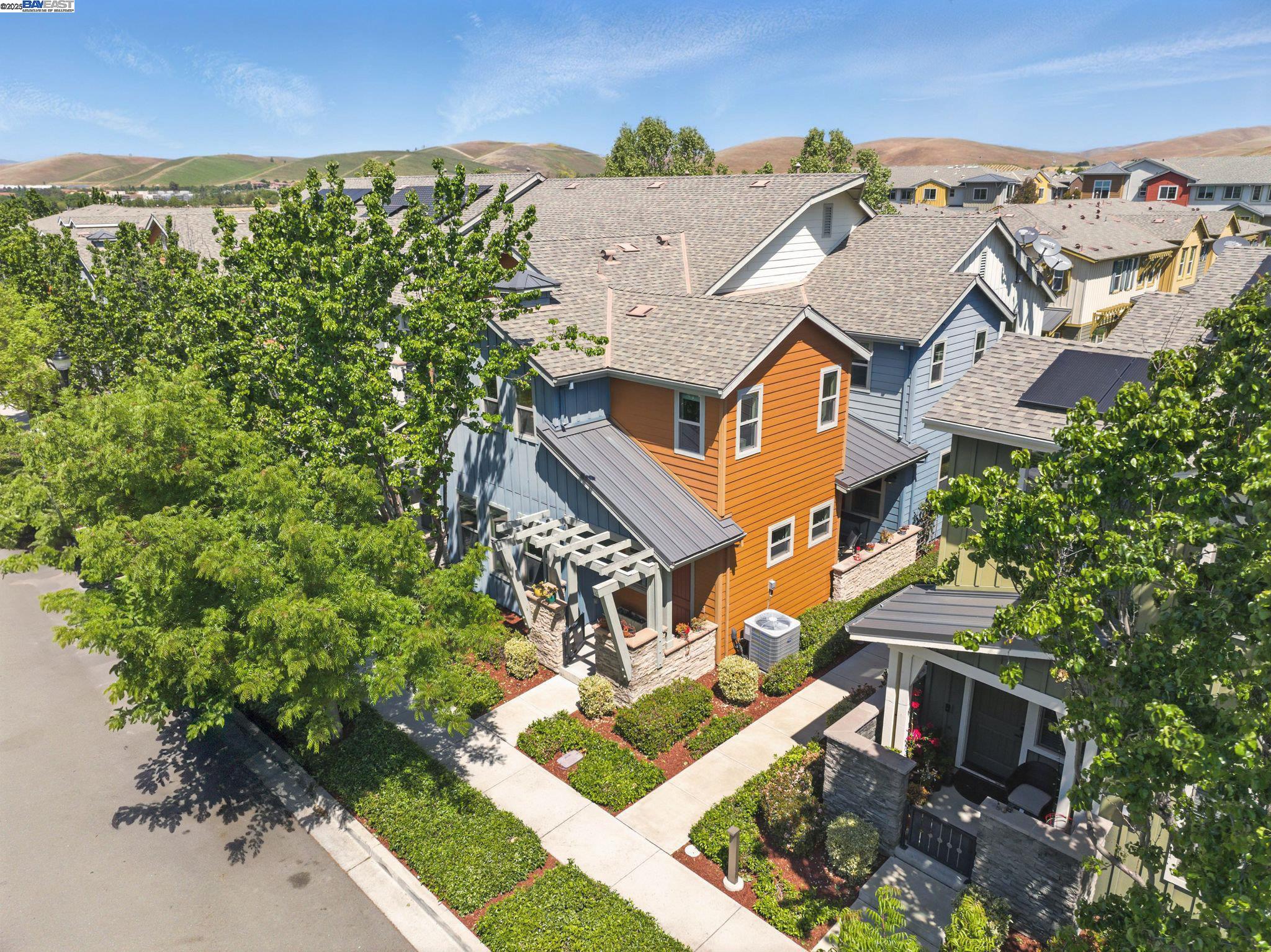 Detail Gallery Image 33 of 51 For 538 Sandalwood Drive, Livermore,  CA 94551 - 4 Beds | 3 Baths