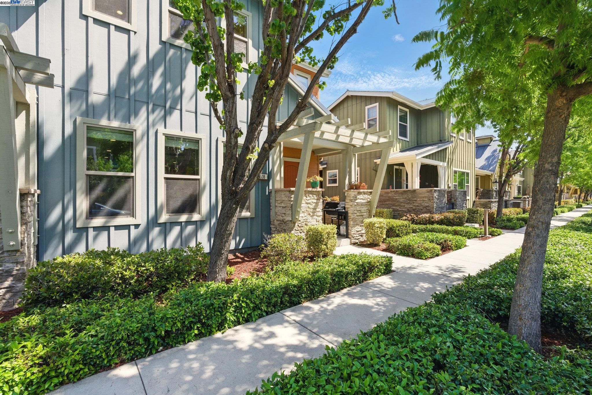 Detail Gallery Image 34 of 51 For 538 Sandalwood Drive, Livermore,  CA 94551 - 4 Beds | 3 Baths