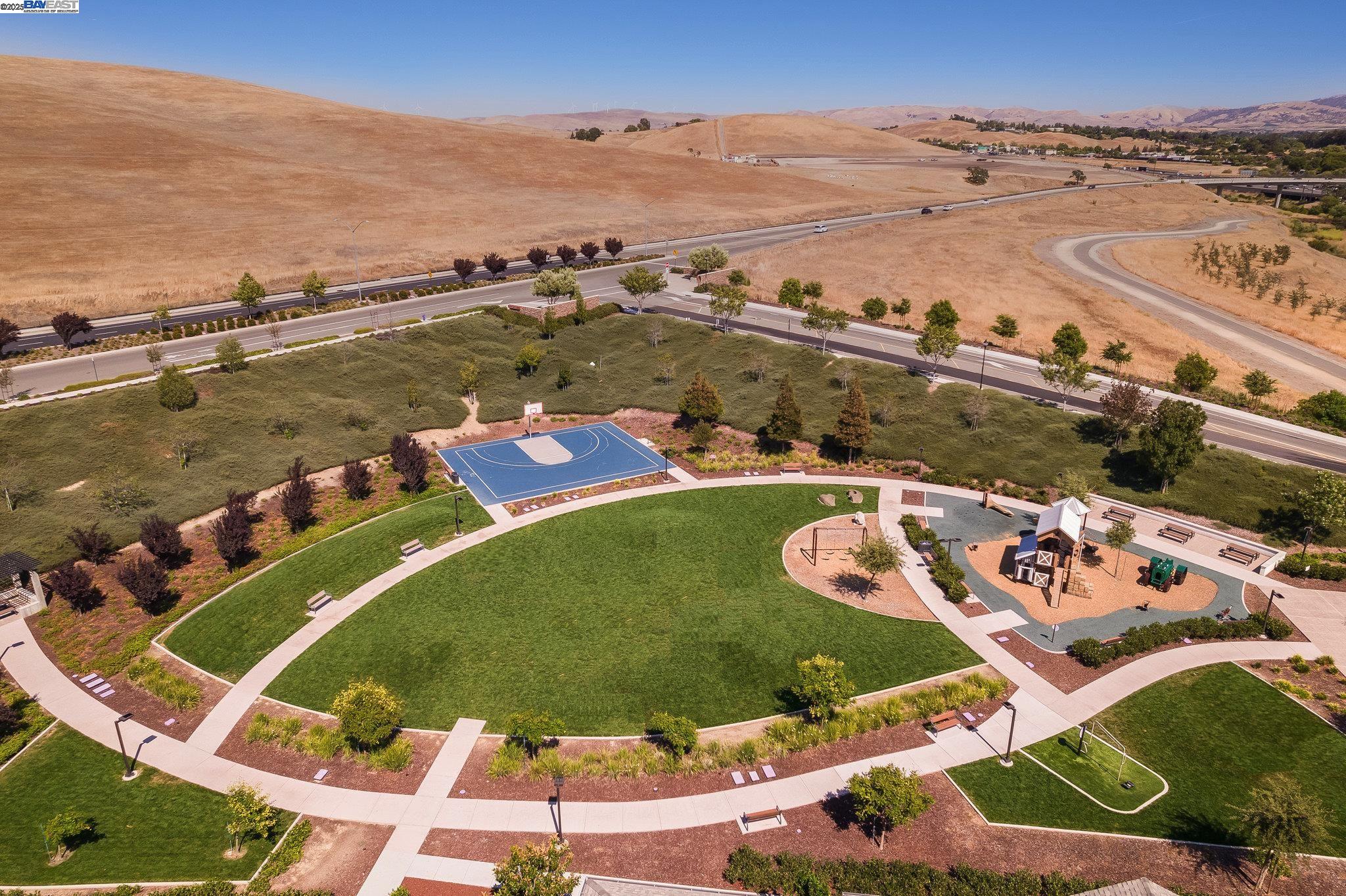 Detail Gallery Image 42 of 51 For 538 Sandalwood Drive, Livermore,  CA 94551 - 4 Beds | 3 Baths