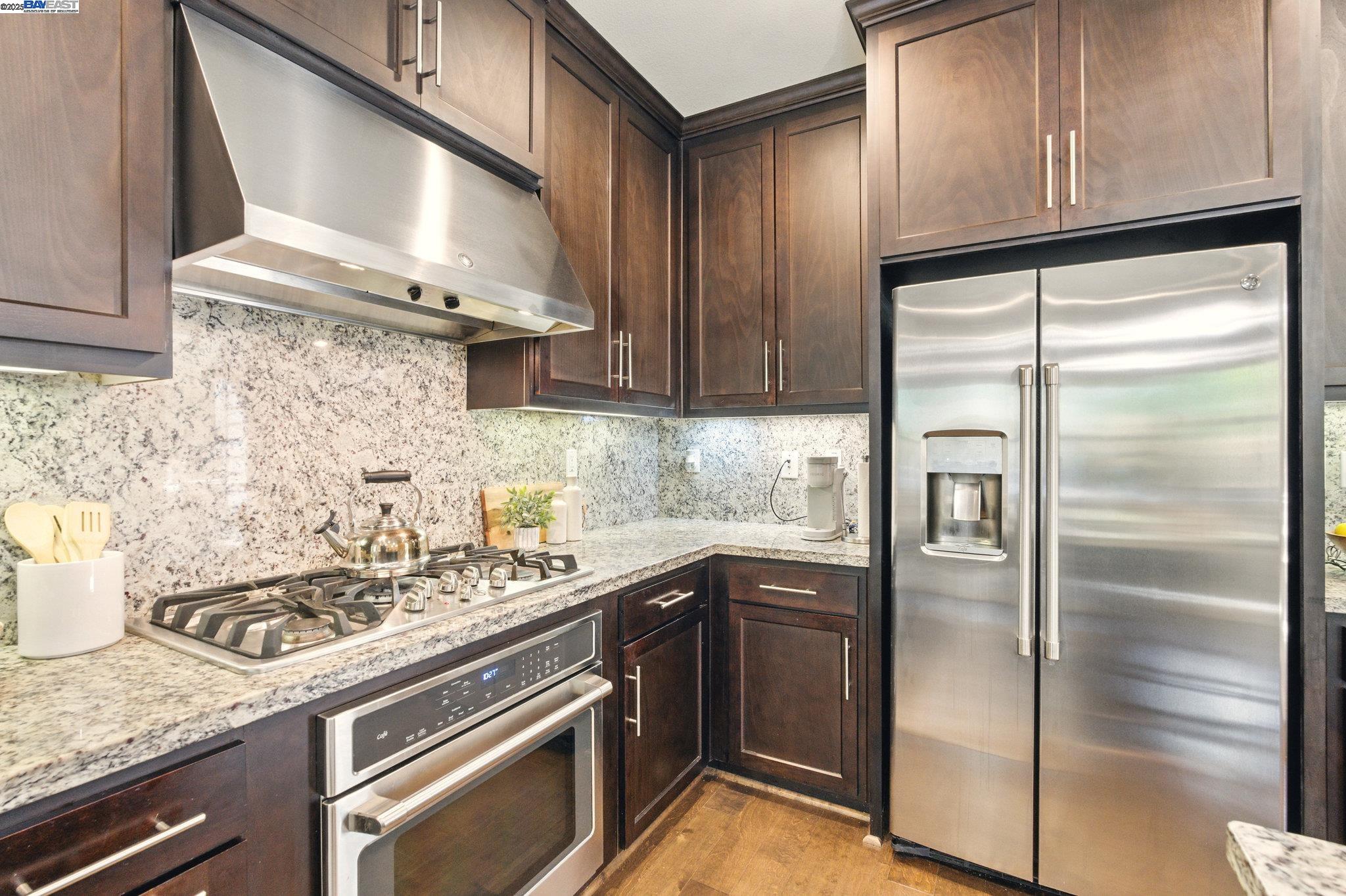 Detail Gallery Image 8 of 51 For 538 Sandalwood Drive, Livermore,  CA 94551 - 4 Beds | 3 Baths