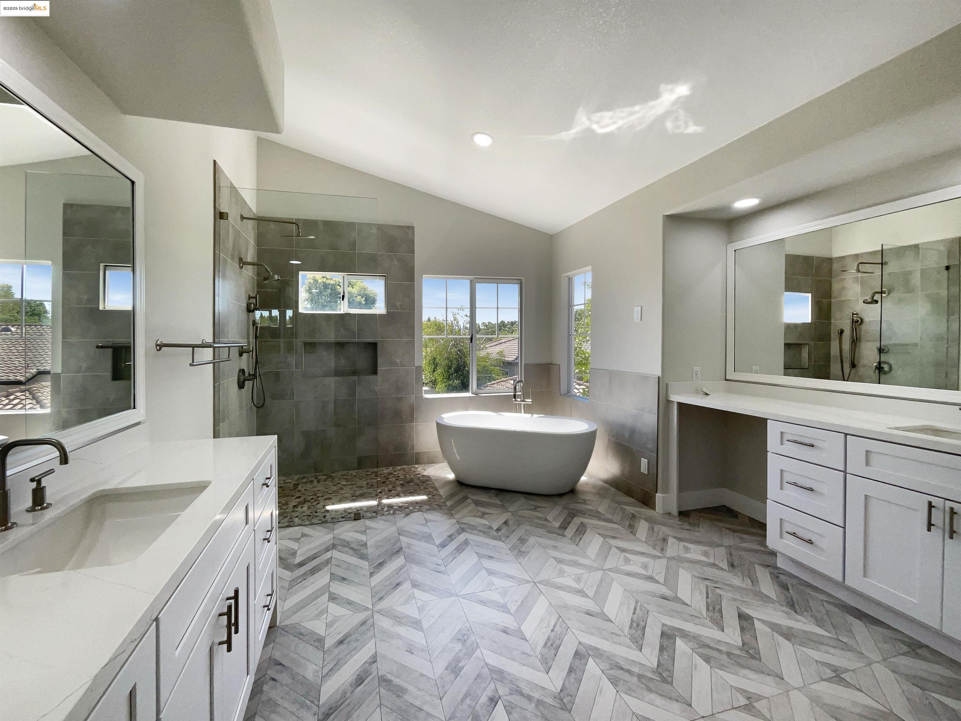 5214 Pavilion Ct, Fairfield, California 94534, 5 Bedrooms Bedrooms, 9 Rooms Rooms,3 BathroomsBathrooms,Residential,For Sale,5214 Pavilion Ct,41096691