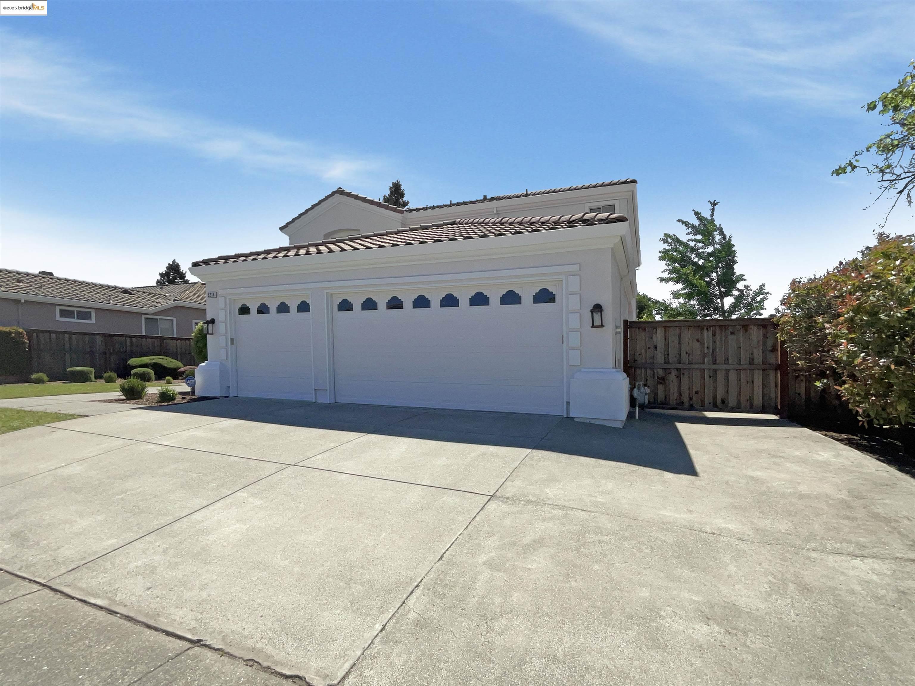 5214 Pavilion Ct, Fairfield, California 94534, 5 Bedrooms Bedrooms, 9 Rooms Rooms,3 BathroomsBathrooms,Residential,For Sale,5214 Pavilion Ct,41096691