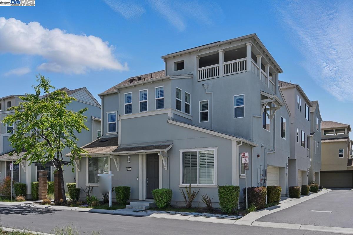 Detail Gallery Image 1 of 1 For 8526 Jetty Way, Newark,  CA 94560 - 4 Beds | 3 Baths