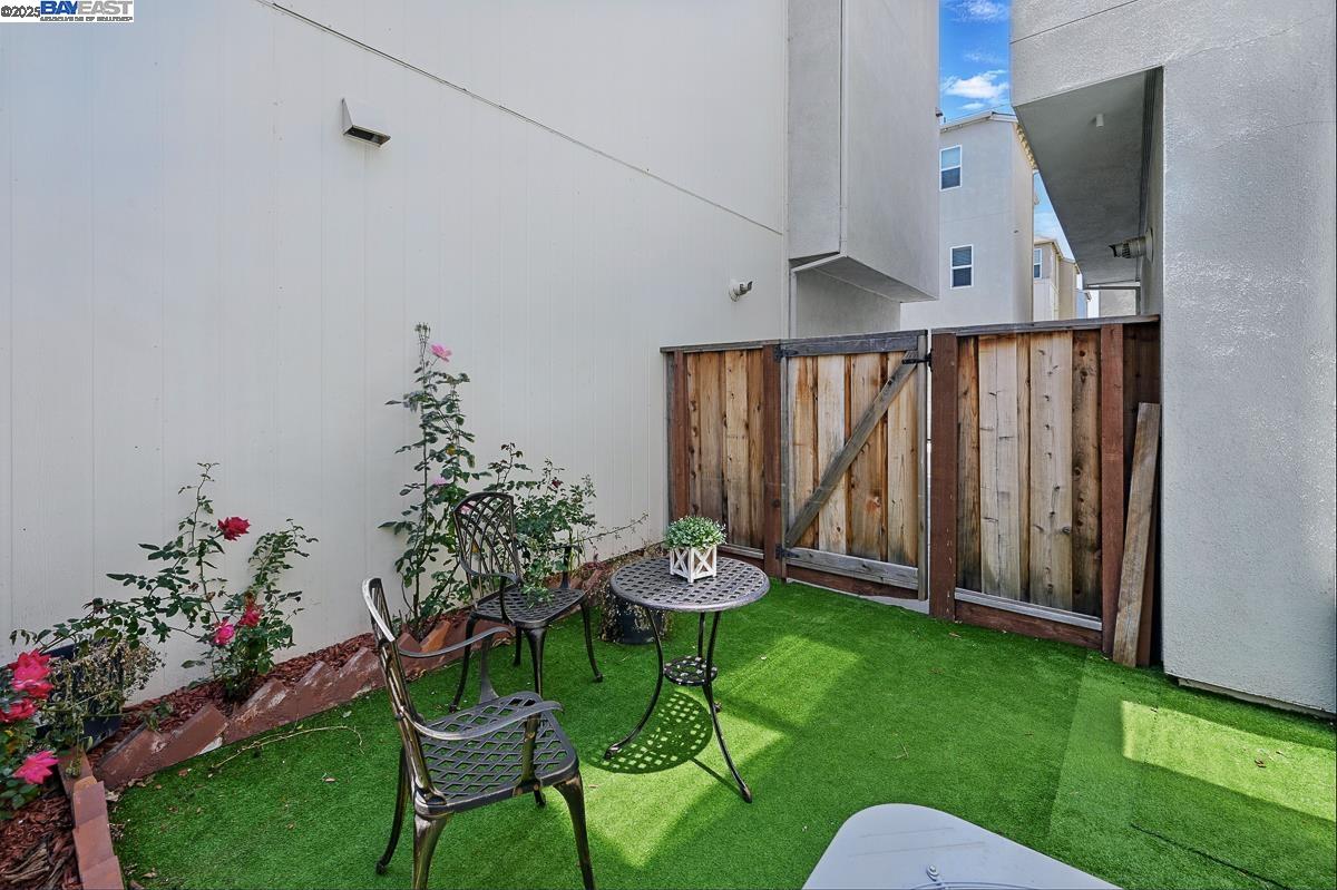 8526 Jetty Way, Newark, California 94560, 4 Bedrooms Bedrooms, 8 Rooms Rooms,3 BathroomsBathrooms,Residential,For Sale,8526 Jetty Way,41096692