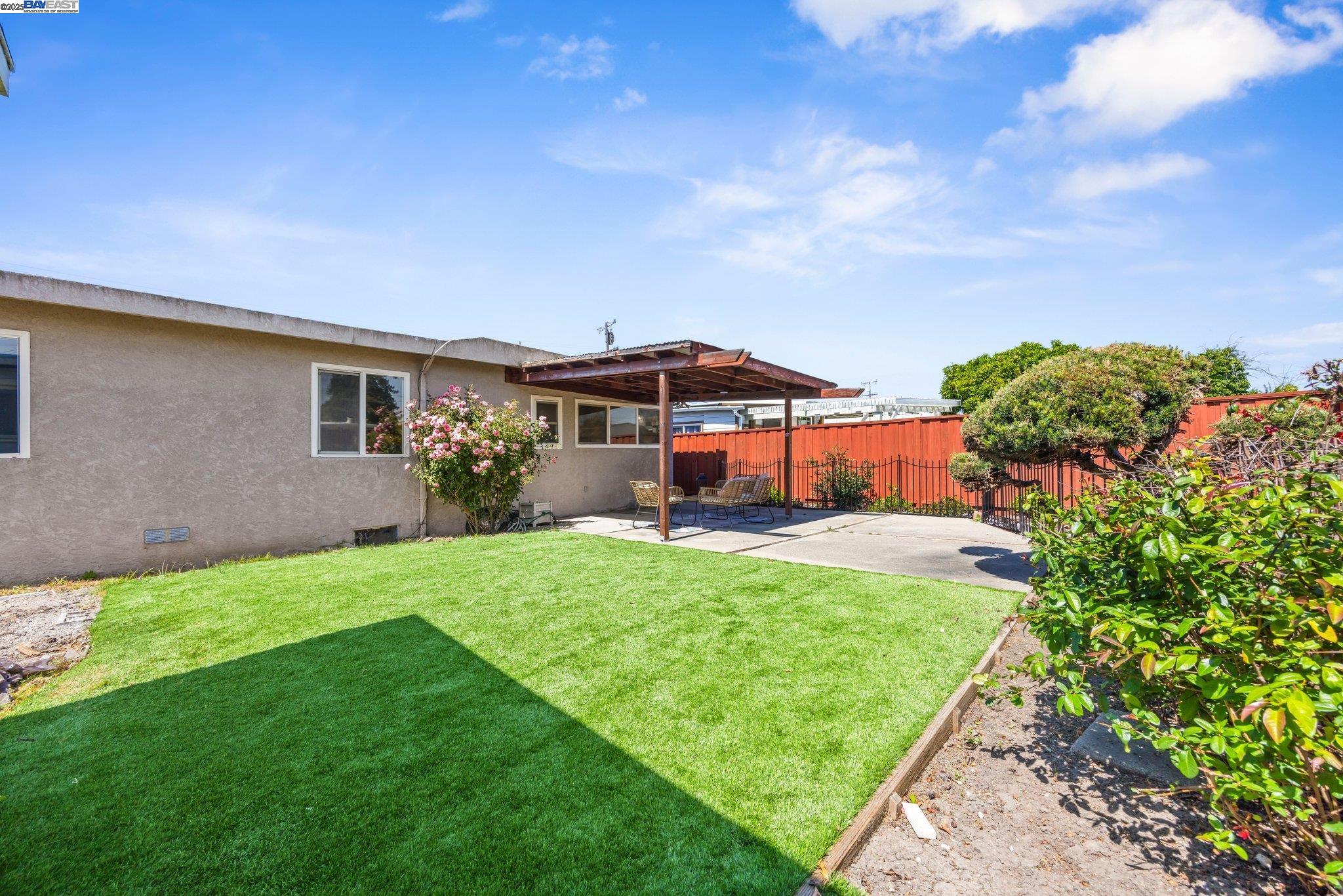 404 Oxford St, Hayward, California 94541, 4 Bedrooms Bedrooms, 8 Rooms Rooms,2 BathroomsBathrooms,Residential,For Sale,404 Oxford St,41096693