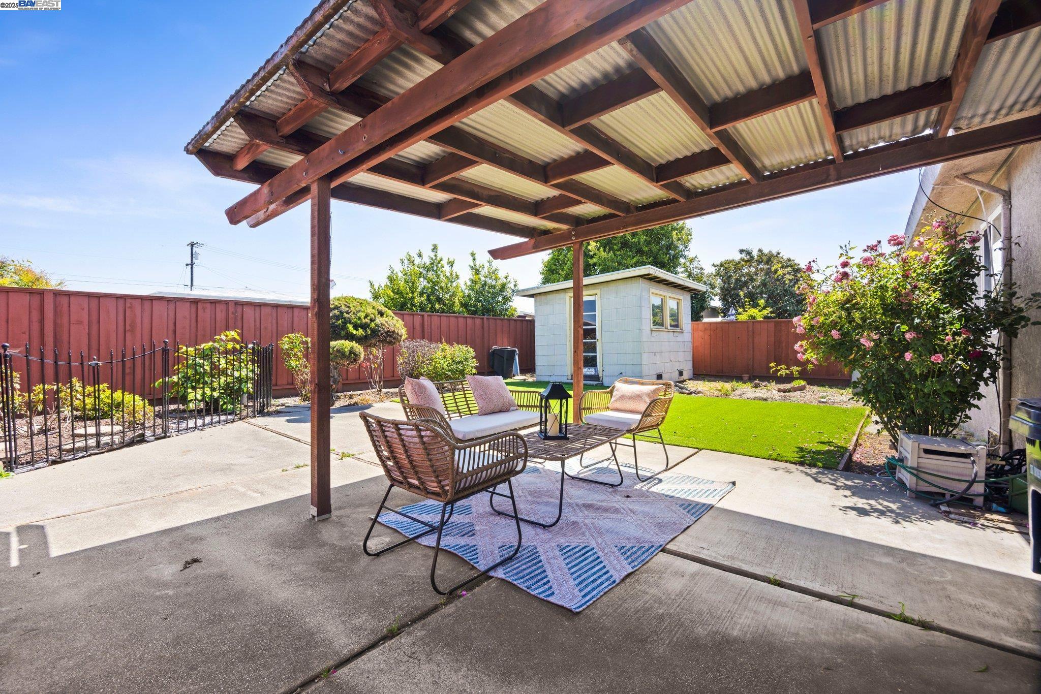 404 Oxford St, Hayward, California 94541, 4 Bedrooms Bedrooms, 8 Rooms Rooms,2 BathroomsBathrooms,Residential,For Sale,404 Oxford St,41096693
