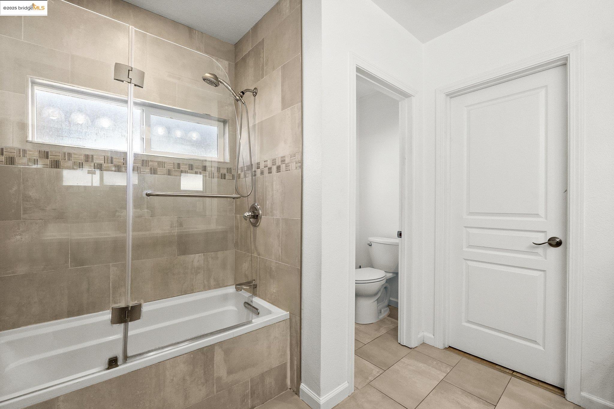 2834 Birdsall Ave, Oakland, California 94619, 4 Bedrooms Bedrooms, 5 Rooms Rooms,2 BathroomsBathrooms,Residential,For Sale,2834 Birdsall Ave,41096694