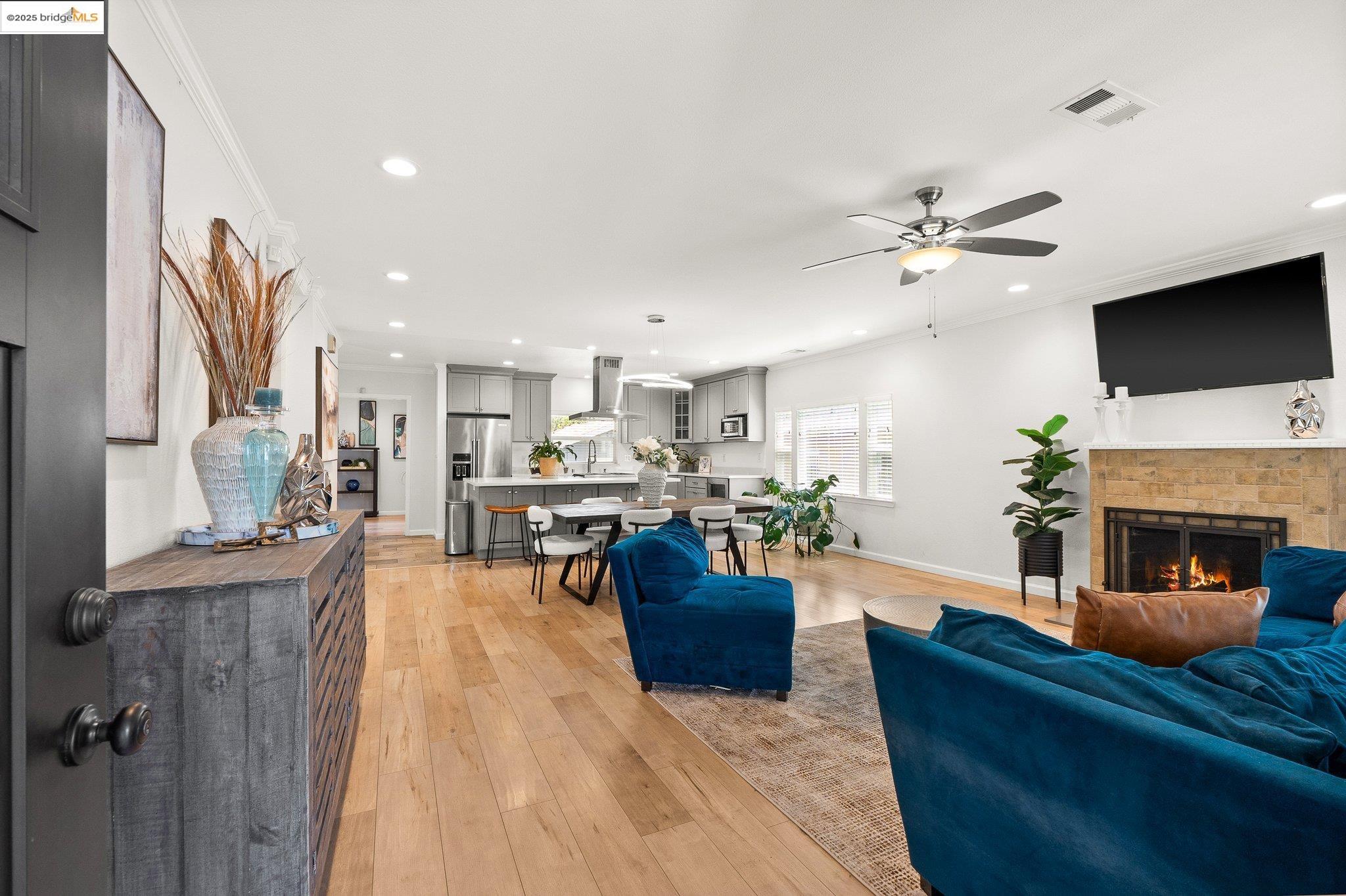 2834 Birdsall Ave, Oakland, California 94619, 4 Bedrooms Bedrooms, 5 Rooms Rooms,2 BathroomsBathrooms,Residential,For Sale,2834 Birdsall Ave,41096694
