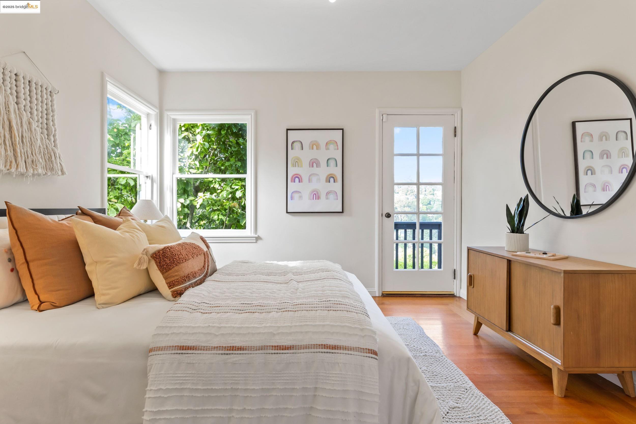 5468 Proctor Ave, Oakland, California 94618, 4 Bedrooms Bedrooms, 8 Rooms Rooms,2 BathroomsBathrooms,Residential,For Sale,5468 Proctor Ave,41096695