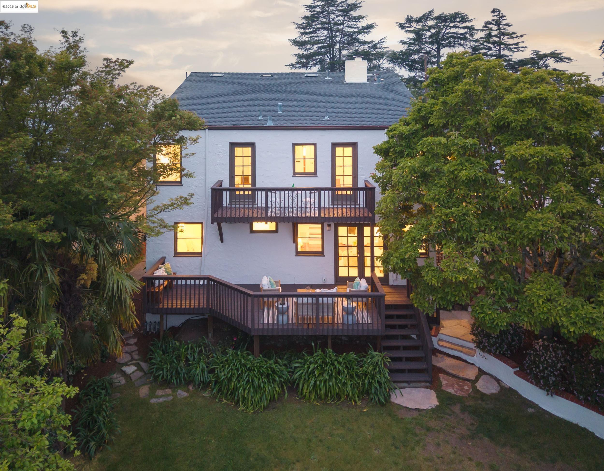 5468 Proctor Ave, Oakland, California 94618, 4 Bedrooms Bedrooms, 8 Rooms Rooms,2 BathroomsBathrooms,Residential,For Sale,5468 Proctor Ave,41096695