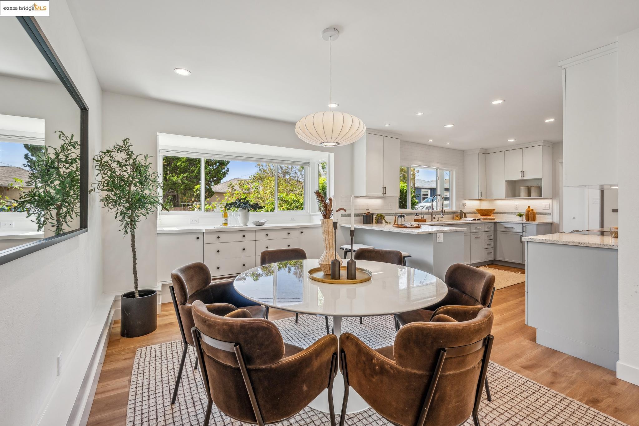 1304 Noble Ct, El Cerrito, California 94530, 6 Bedrooms Bedrooms, 9 Rooms Rooms,3 BathroomsBathrooms,Residential,For Sale,1304 Noble Ct,41096696