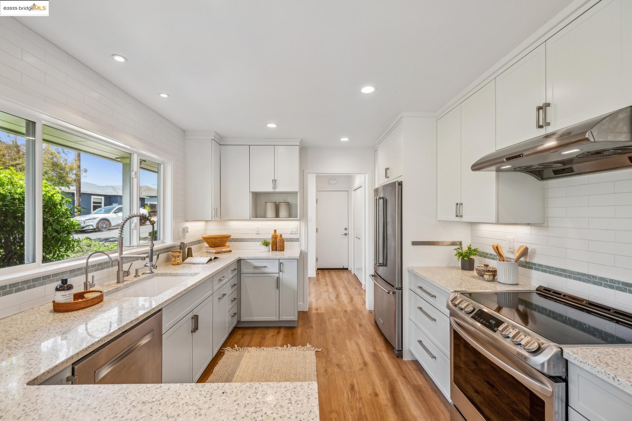 1304 Noble Ct, El Cerrito, California 94530, 6 Bedrooms Bedrooms, 9 Rooms Rooms,3 BathroomsBathrooms,Residential,For Sale,1304 Noble Ct,41096696