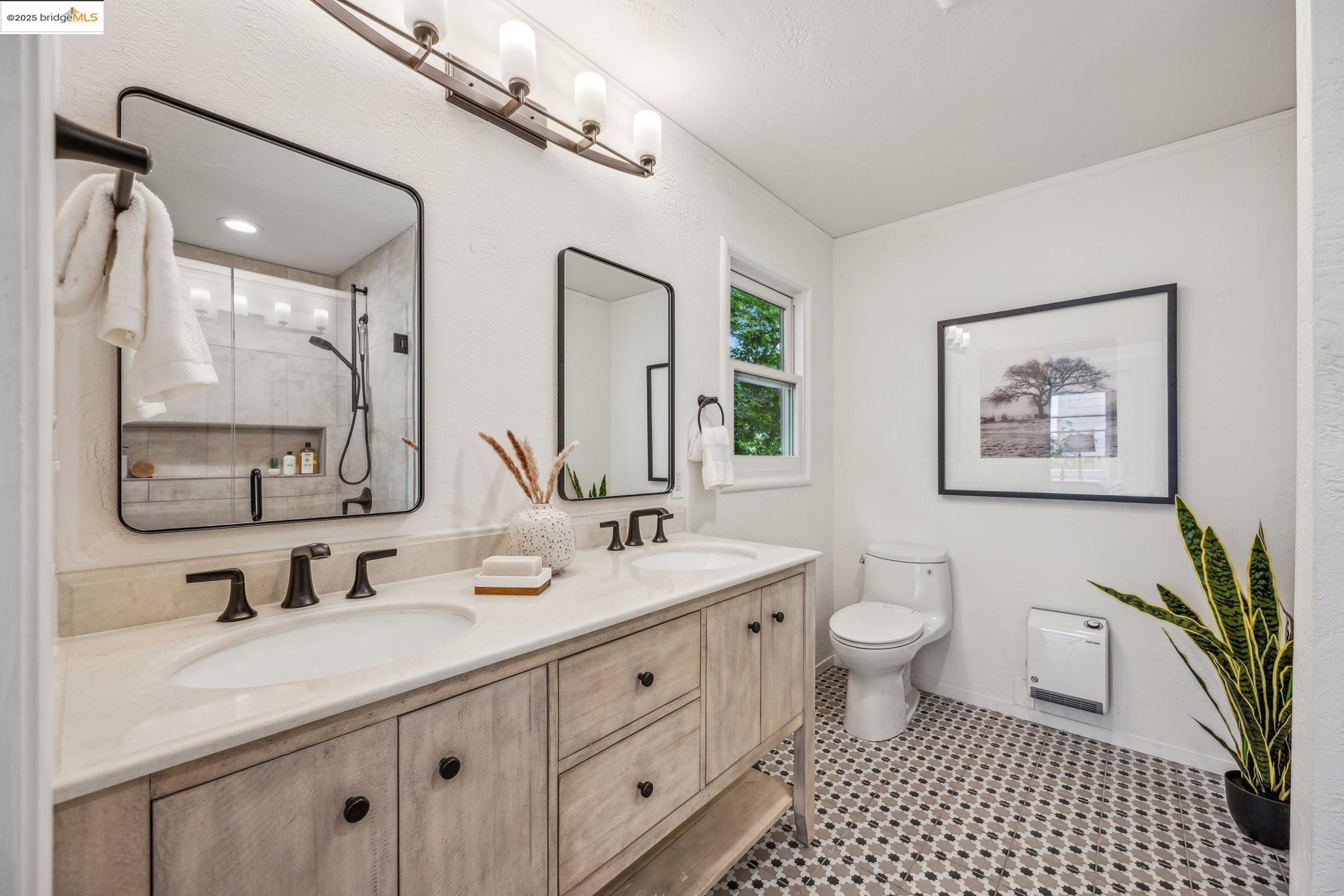 1304 Noble Ct, El Cerrito, California 94530, 6 Bedrooms Bedrooms, 9 Rooms Rooms,3 BathroomsBathrooms,Residential,For Sale,1304 Noble Ct,41096696