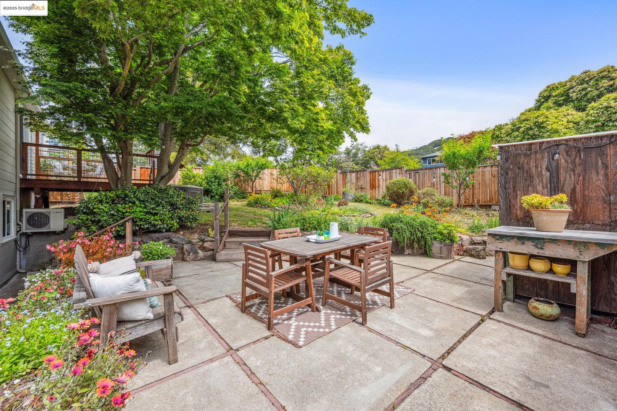 1304 Noble Ct, El Cerrito, California 94530, 6 Bedrooms Bedrooms, 9 Rooms Rooms,3 BathroomsBathrooms,Residential,For Sale,1304 Noble Ct,41096696