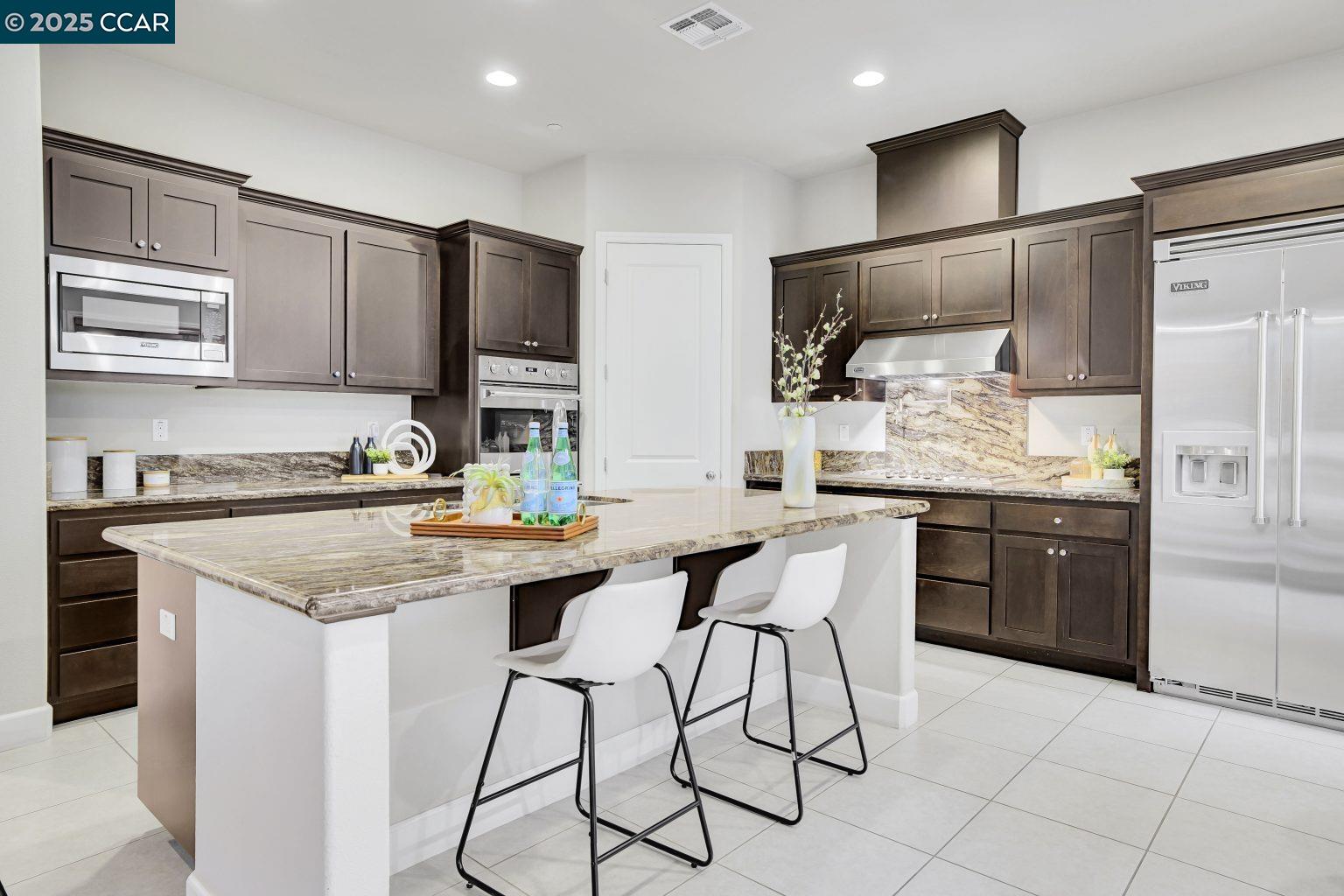 Detail Gallery Image 15 of 60 For 131 Wittenham Ct, San Ramon,  CA 94583 - 5 Beds | 3/1 Baths