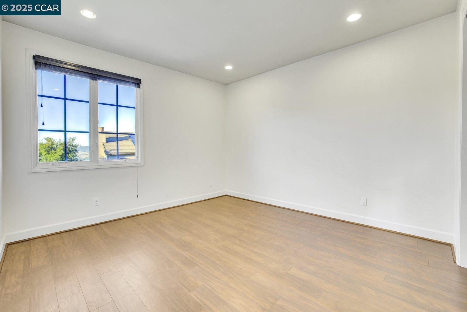 Detail Gallery Image 18 of 60 For 131 Wittenham Ct, San Ramon,  CA 94583 - 5 Beds | 3/1 Baths