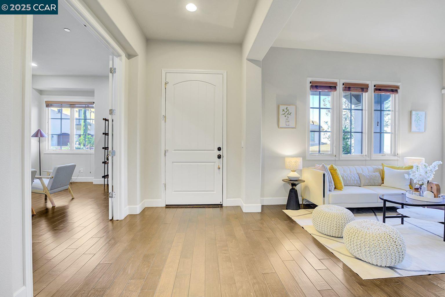 Detail Gallery Image 3 of 60 For 131 Wittenham Ct, San Ramon,  CA 94583 - 5 Beds | 3/1 Baths