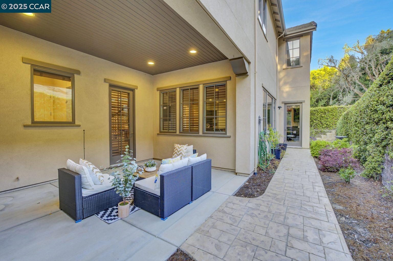 Detail Gallery Image 43 of 60 For 131 Wittenham Ct, San Ramon,  CA 94583 - 5 Beds | 3/1 Baths