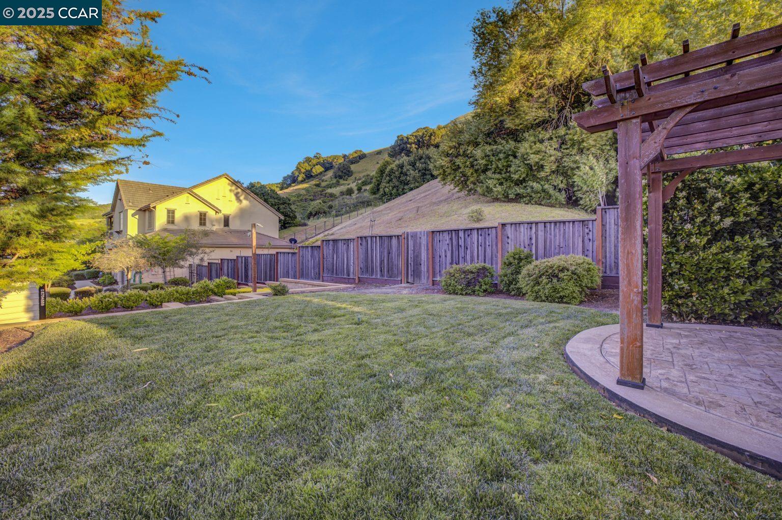 Detail Gallery Image 47 of 60 For 131 Wittenham Ct, San Ramon,  CA 94583 - 5 Beds | 3/1 Baths