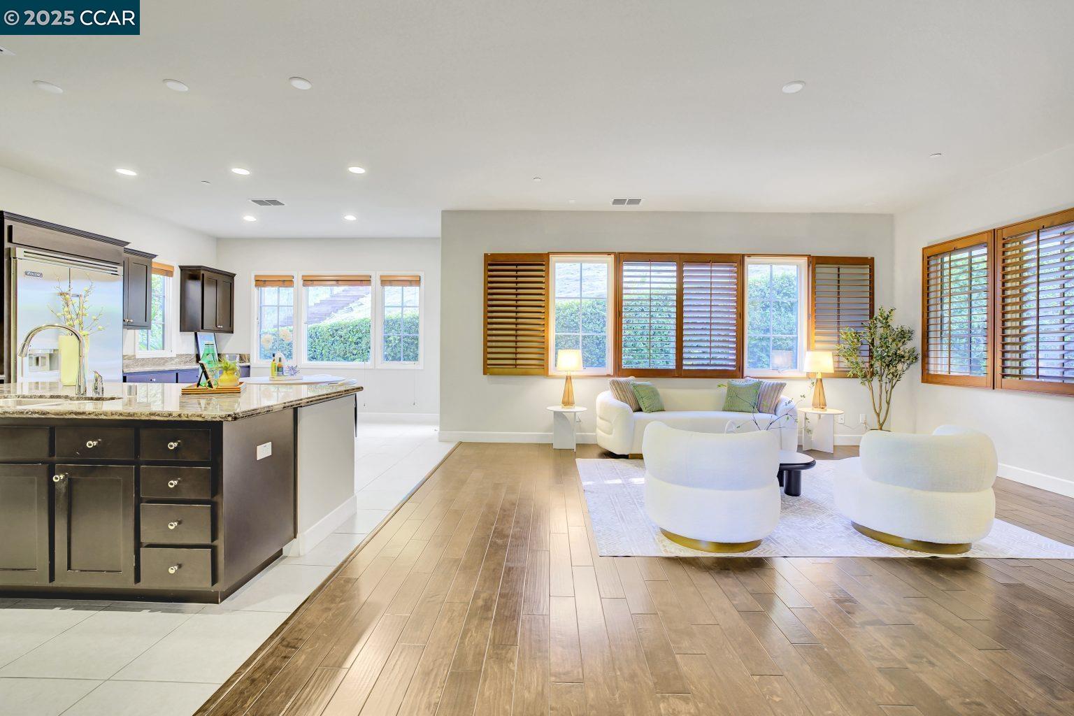 Detail Gallery Image 8 of 60 For 131 Wittenham Ct, San Ramon,  CA 94583 - 5 Beds | 3/1 Baths