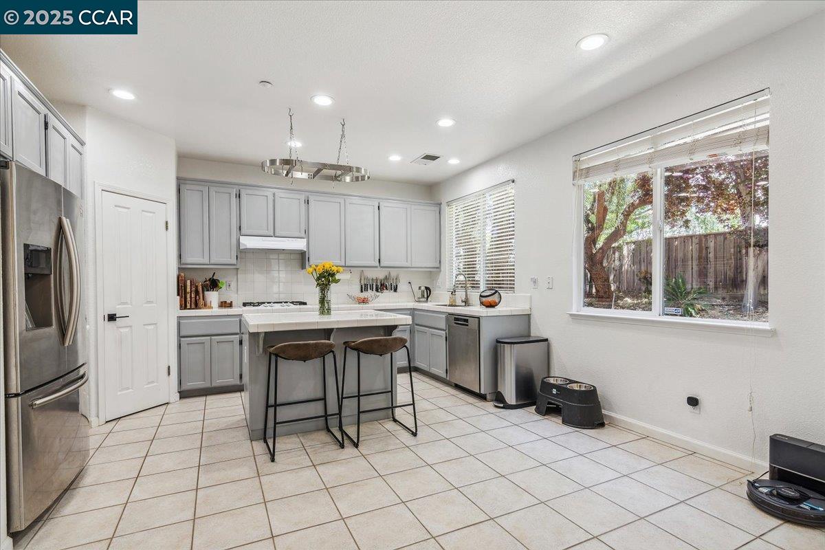 2931 Lundin Ln, Brentwood, California 94513, 4 Bedrooms Bedrooms, 9 Rooms Rooms,3 BathroomsBathrooms,Residential,For Sale,2931 Lundin Ln,41096698