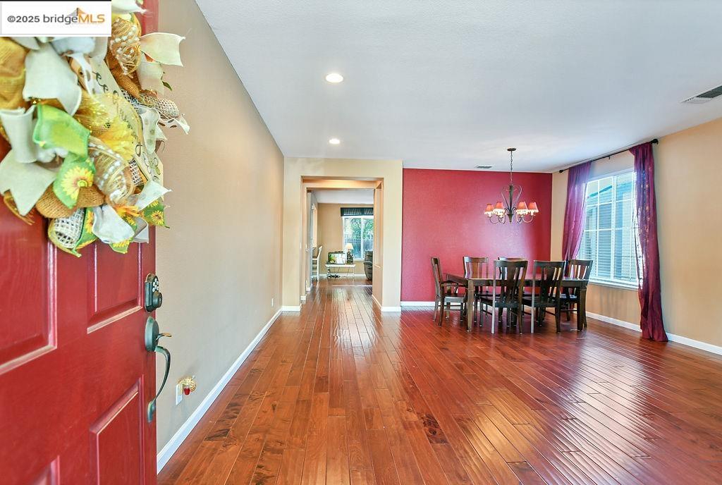 Detail Gallery Image 4 of 41 For 100 Cardinal Ln, Discovery Bay,  CA 94505 - 3 Beds | 2/1 Baths