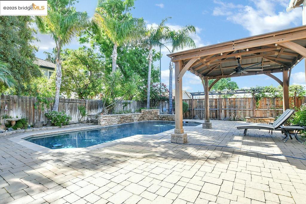 Detail Gallery Image 34 of 41 For 100 Cardinal Ln, Discovery Bay,  CA 94505 - 3 Beds | 2/1 Baths