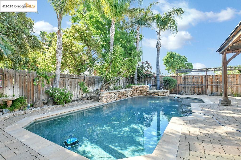 Detail Gallery Image 35 of 41 For 100 Cardinal Ln, Discovery Bay,  CA 94505 - 3 Beds | 2/1 Baths