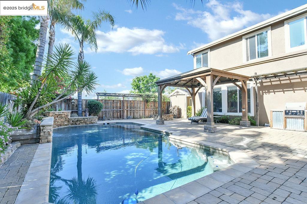 Detail Gallery Image 36 of 41 For 100 Cardinal Ln, Discovery Bay,  CA 94505 - 3 Beds | 2/1 Baths