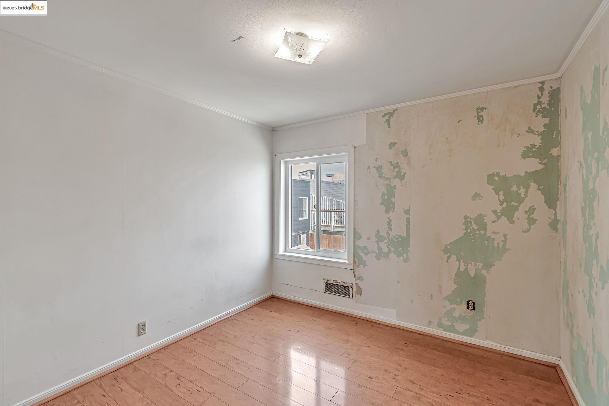 4040 Ortega St, San Francisco, California 94122, 2 Bedrooms Bedrooms, 4 Rooms Rooms,2 BathroomsBathrooms,Residential,For Sale,4040 Ortega St,41096704
