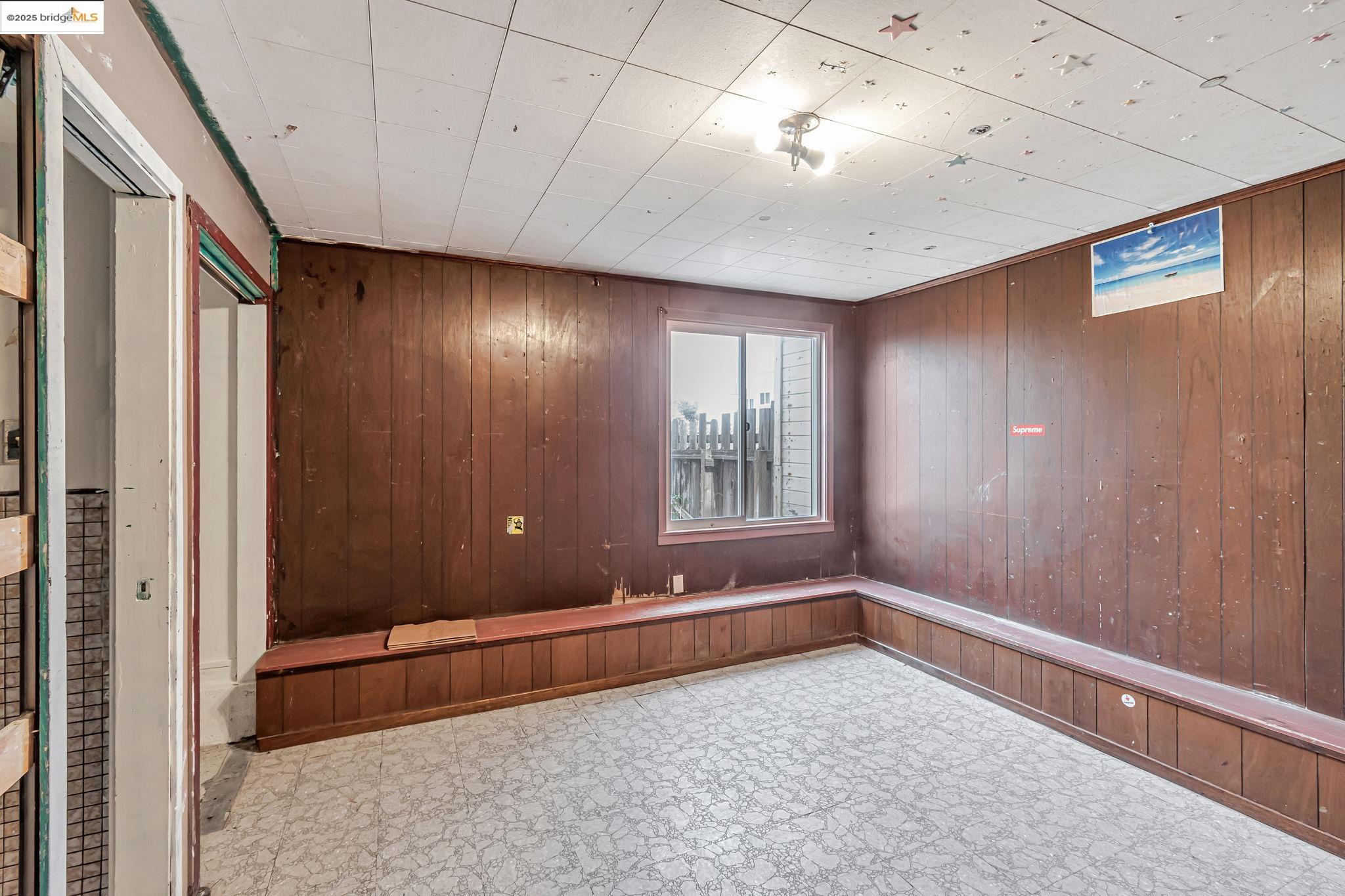 4040 Ortega St, San Francisco, California 94122, 2 Bedrooms Bedrooms, 4 Rooms Rooms,2 BathroomsBathrooms,Residential,For Sale,4040 Ortega St,41096704