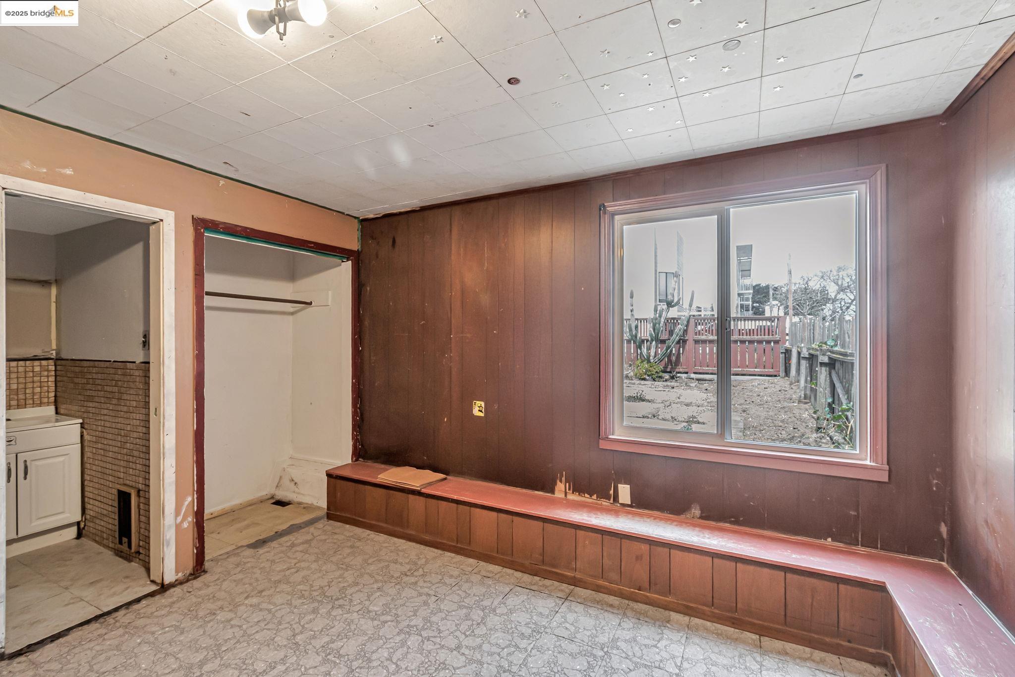 4040 Ortega St, San Francisco, California 94122, 2 Bedrooms Bedrooms, 4 Rooms Rooms,2 BathroomsBathrooms,Residential,For Sale,4040 Ortega St,41096704