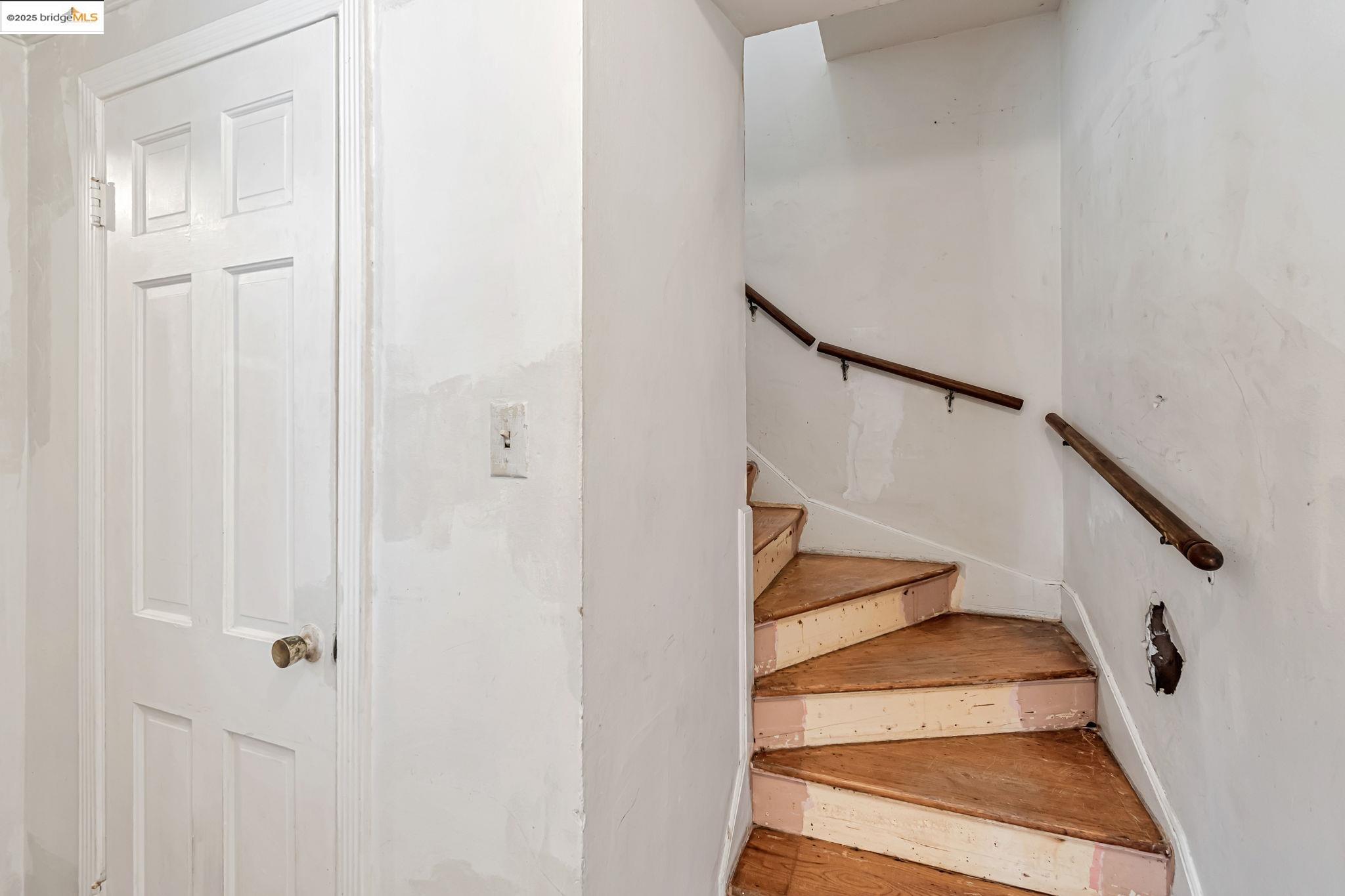 4040 Ortega St, San Francisco, California 94122, 2 Bedrooms Bedrooms, 4 Rooms Rooms,2 BathroomsBathrooms,Residential,For Sale,4040 Ortega St,41096704