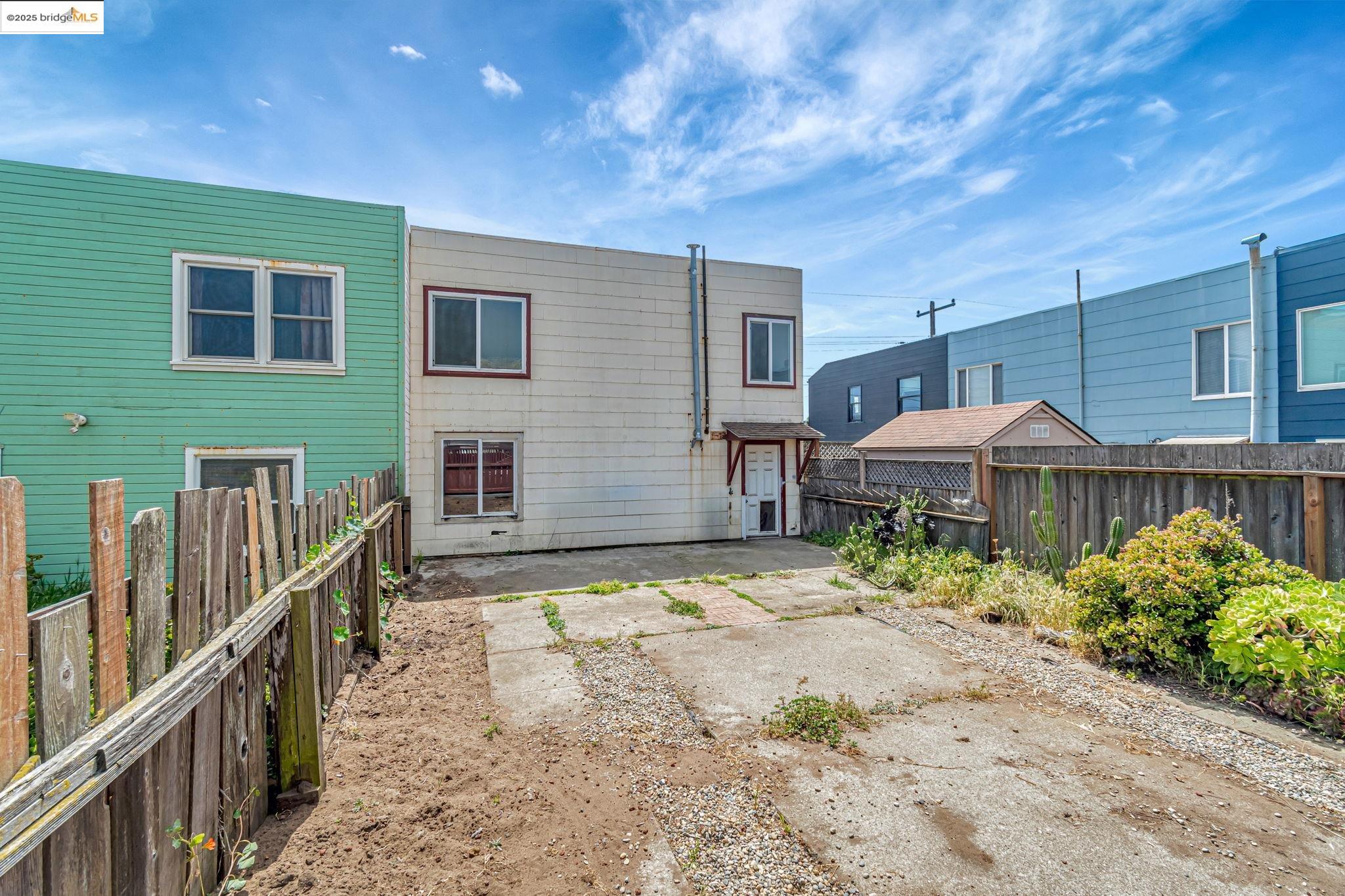 4040 Ortega St, San Francisco, California 94122, 2 Bedrooms Bedrooms, 4 Rooms Rooms,2 BathroomsBathrooms,Residential,For Sale,4040 Ortega St,41096704