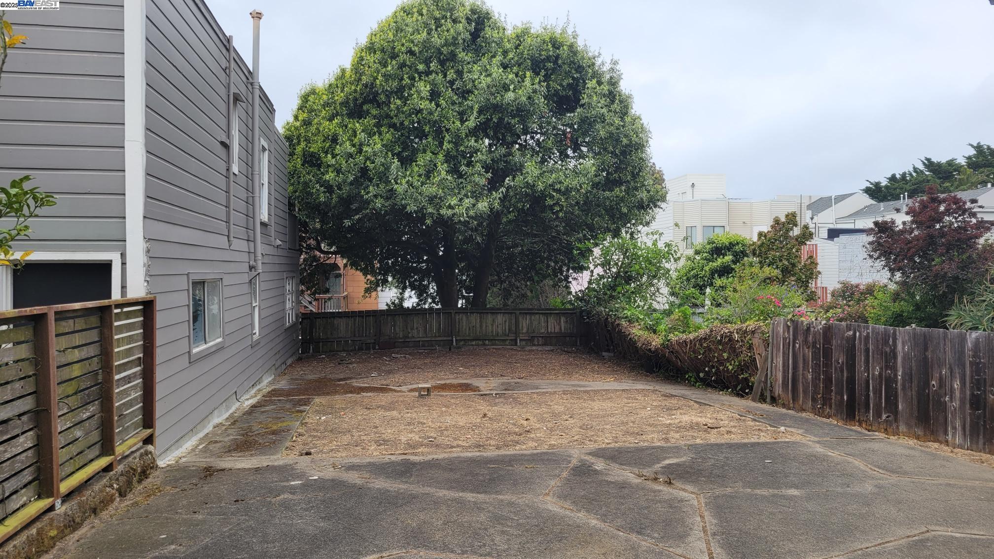 71 Blake St, San Francisco, California 94118, 1 Bedroom Bedrooms, 4 Rooms Rooms,1 BathroomBathrooms,Residential,For Sale,71 Blake St,41096705