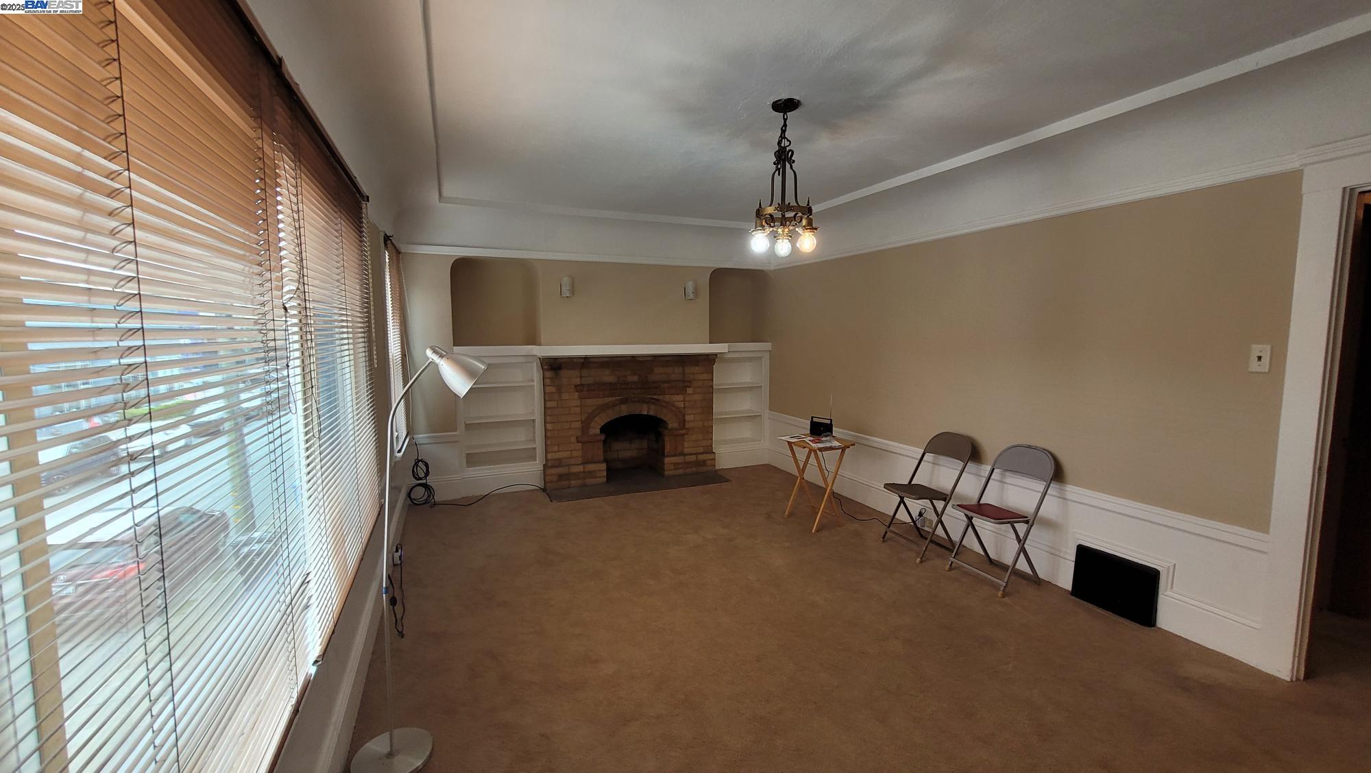 71 Blake St, San Francisco, California 94118, 1 Bedroom Bedrooms, 4 Rooms Rooms,1 BathroomBathrooms,Residential,For Sale,71 Blake St,41096705