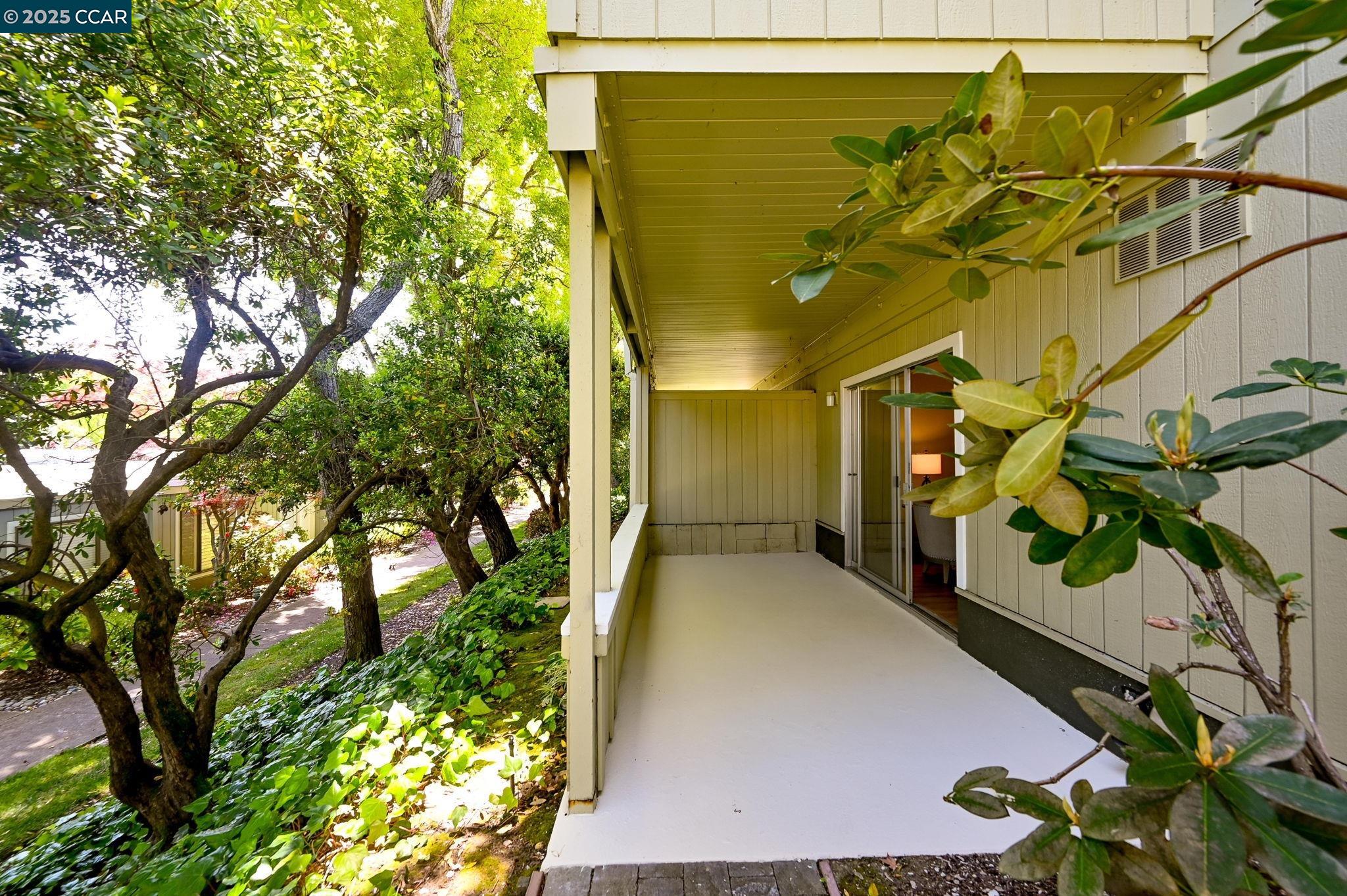 1116 Running Springs Rd # 2, Walnut Creek, California 94595, 2 Bedrooms Bedrooms, 6 Rooms Rooms,1 BathroomBathrooms,Residential,For Sale,1116 Running Springs Rd # 2,41096706