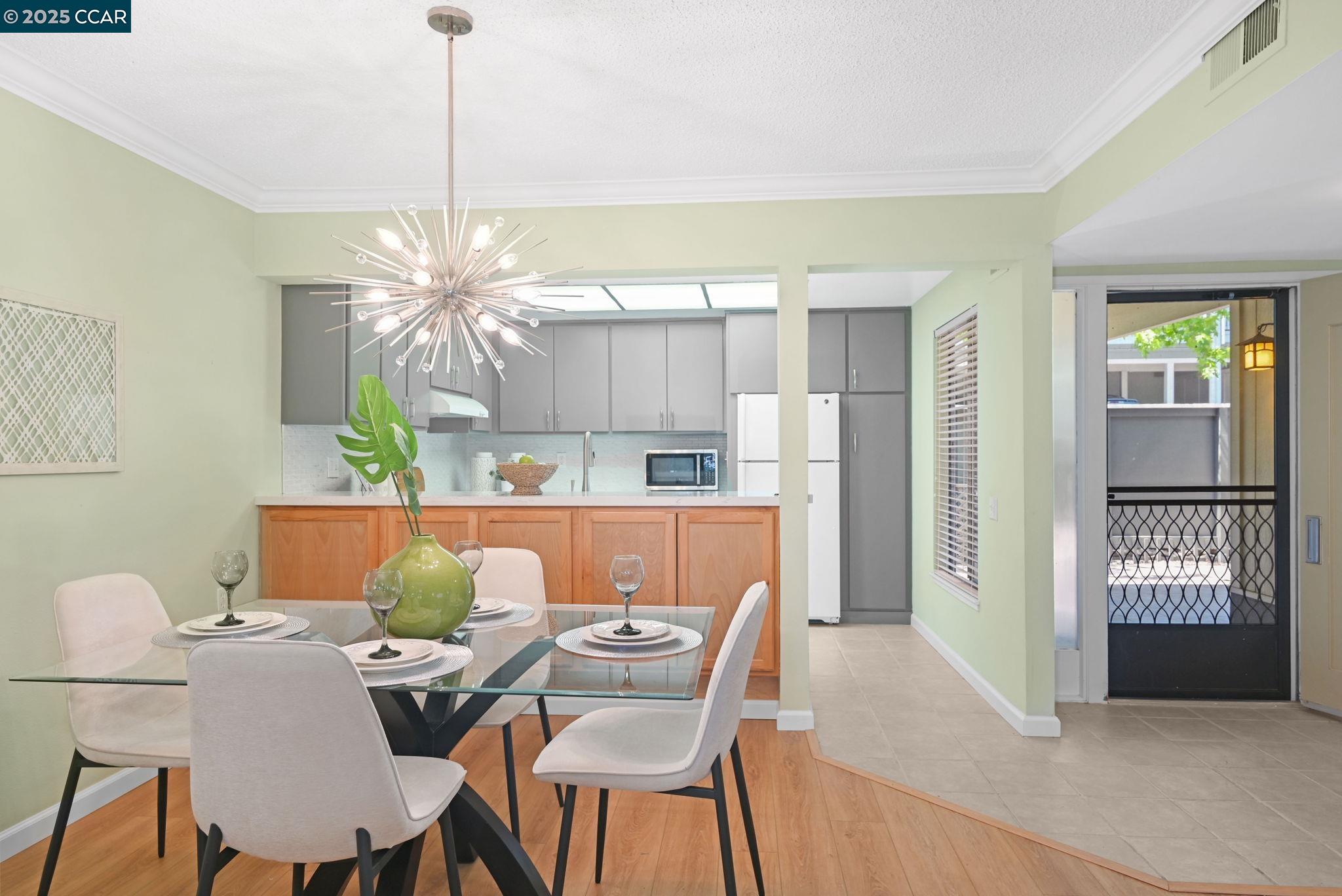 1116 Running Springs Rd # 2, Walnut Creek, California 94595, 2 Bedrooms Bedrooms, 6 Rooms Rooms,1 BathroomBathrooms,Residential,For Sale,1116 Running Springs Rd # 2,41096706