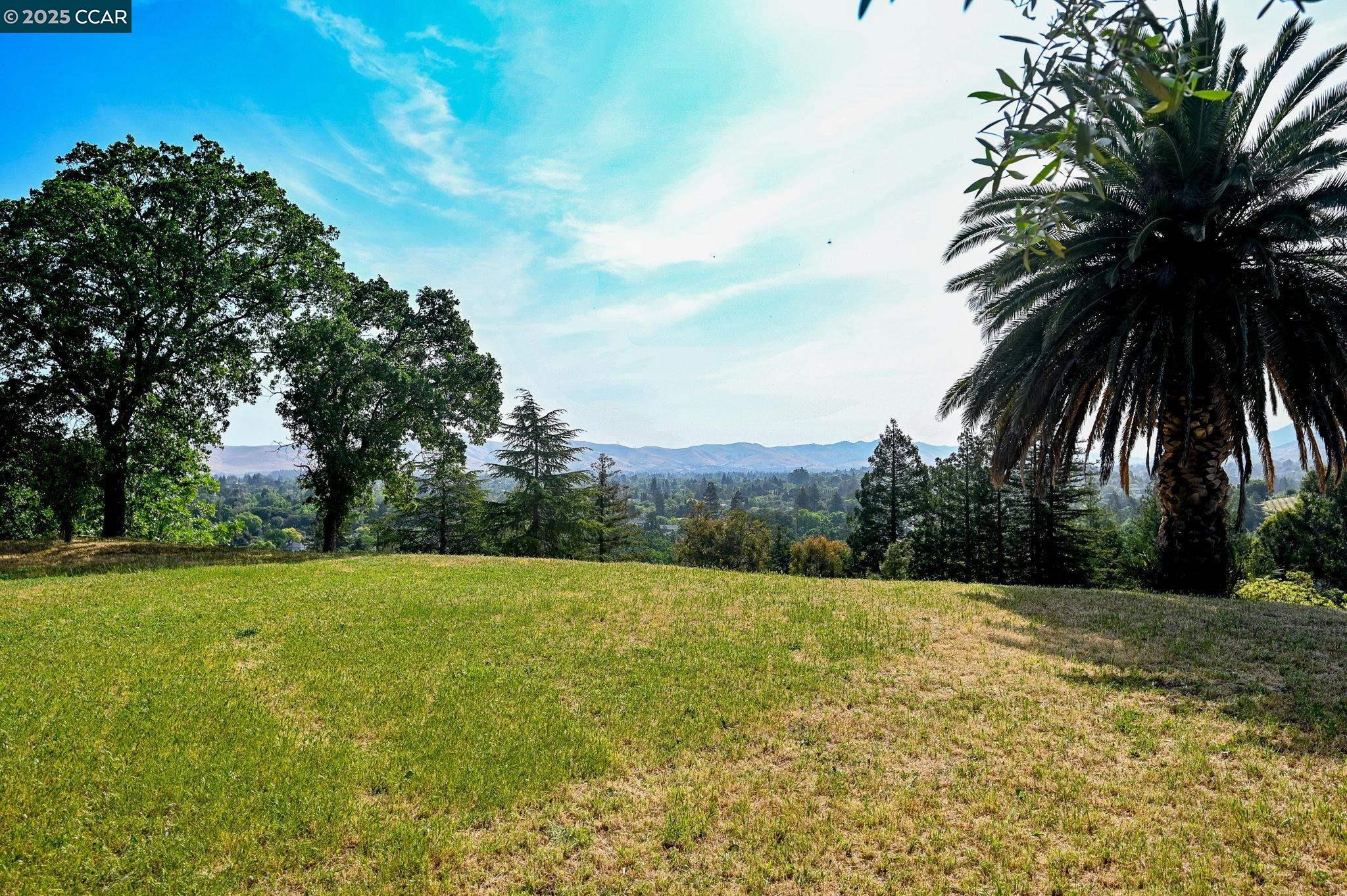 895 Ridge Dr, Concord, California 94518, 3 Bedrooms Bedrooms, 10 Rooms Rooms,3 BathroomsBathrooms,Residential,For Sale,895 Ridge Dr,41096709