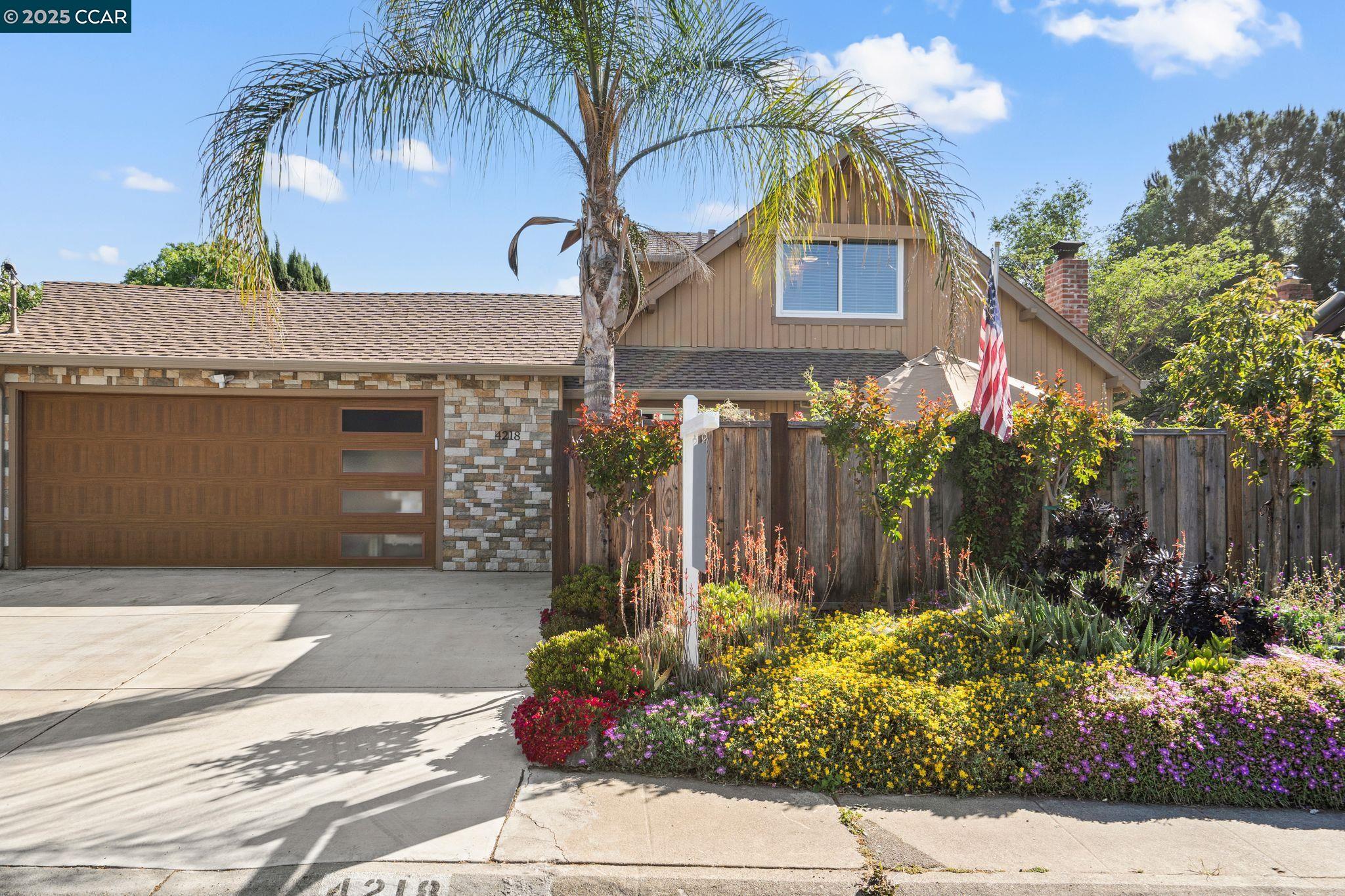 Detail Gallery Image 2 of 45 For 4218 Cobblestone Dr, Concord,  CA 94521 - 3 Beds | 2 Baths
