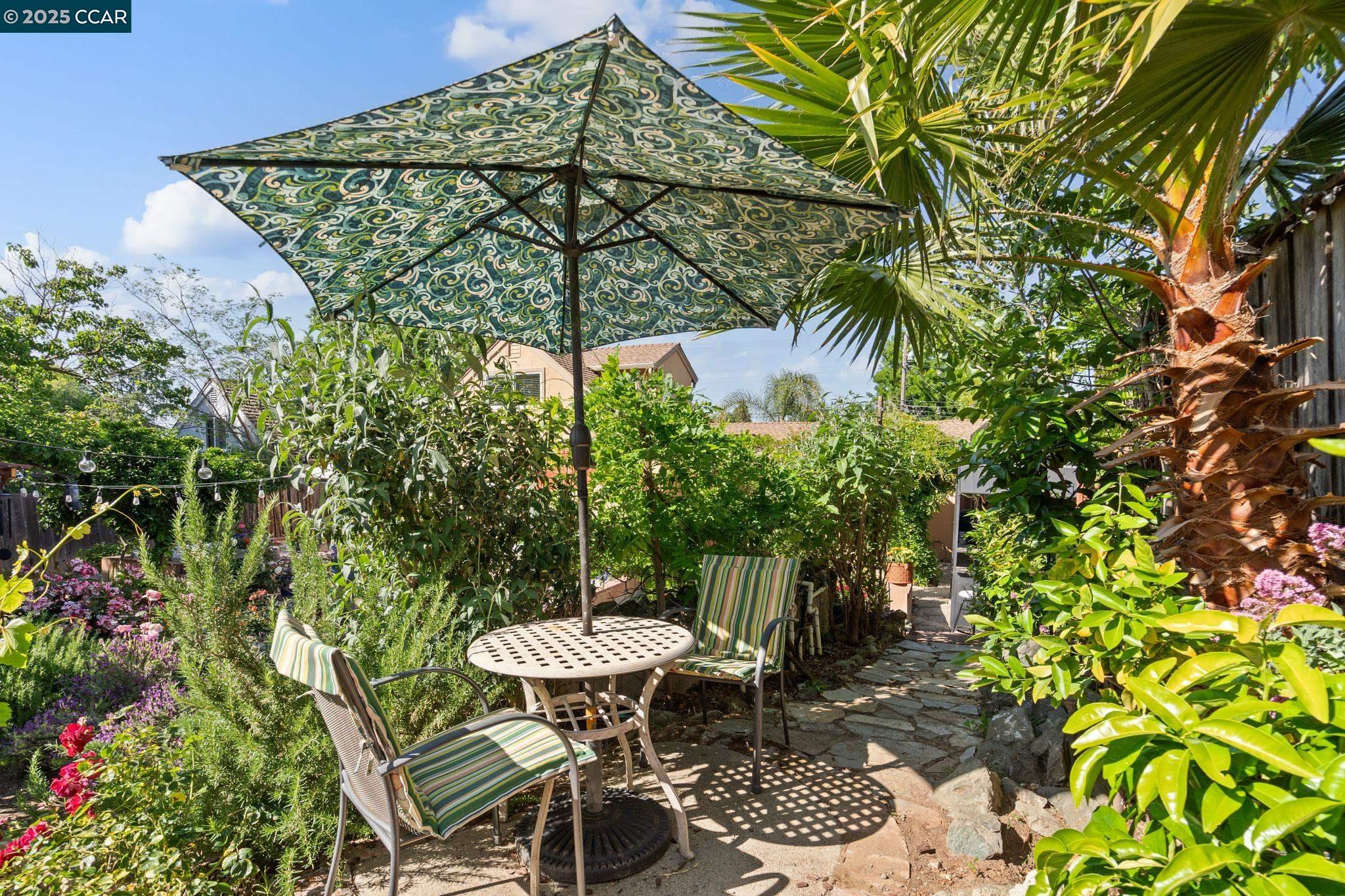 Detail Gallery Image 18 of 45 For 4218 Cobblestone Dr, Concord,  CA 94521 - 3 Beds | 2 Baths