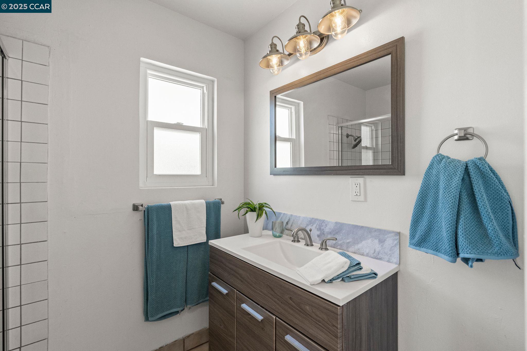 Detail Gallery Image 29 of 45 For 4218 Cobblestone Dr, Concord,  CA 94521 - 3 Beds | 2 Baths